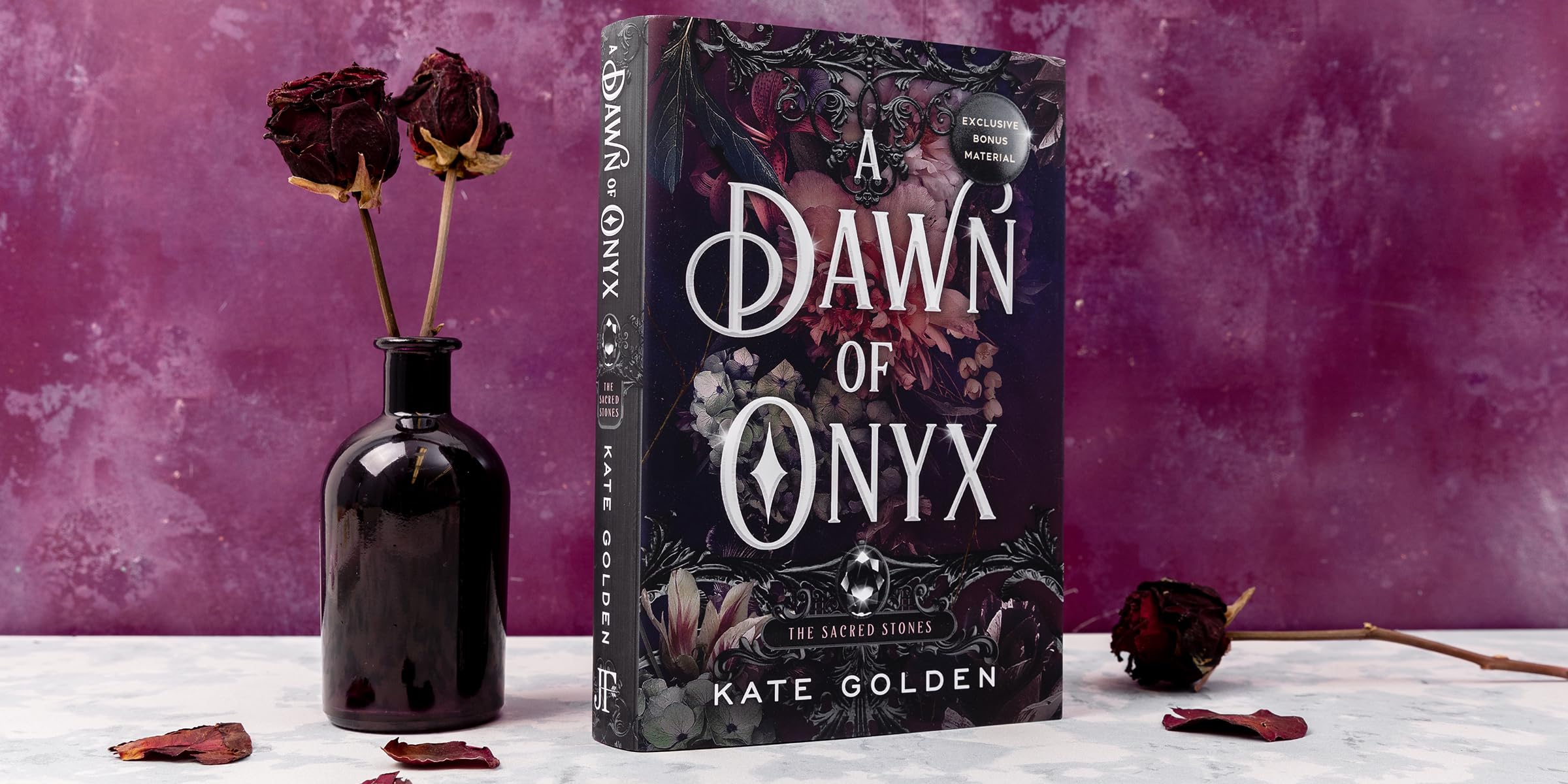 A Dawn of Onyx: An addictive enemies-to-lovers fantasy romance (The Sacred Stones, Book 1)