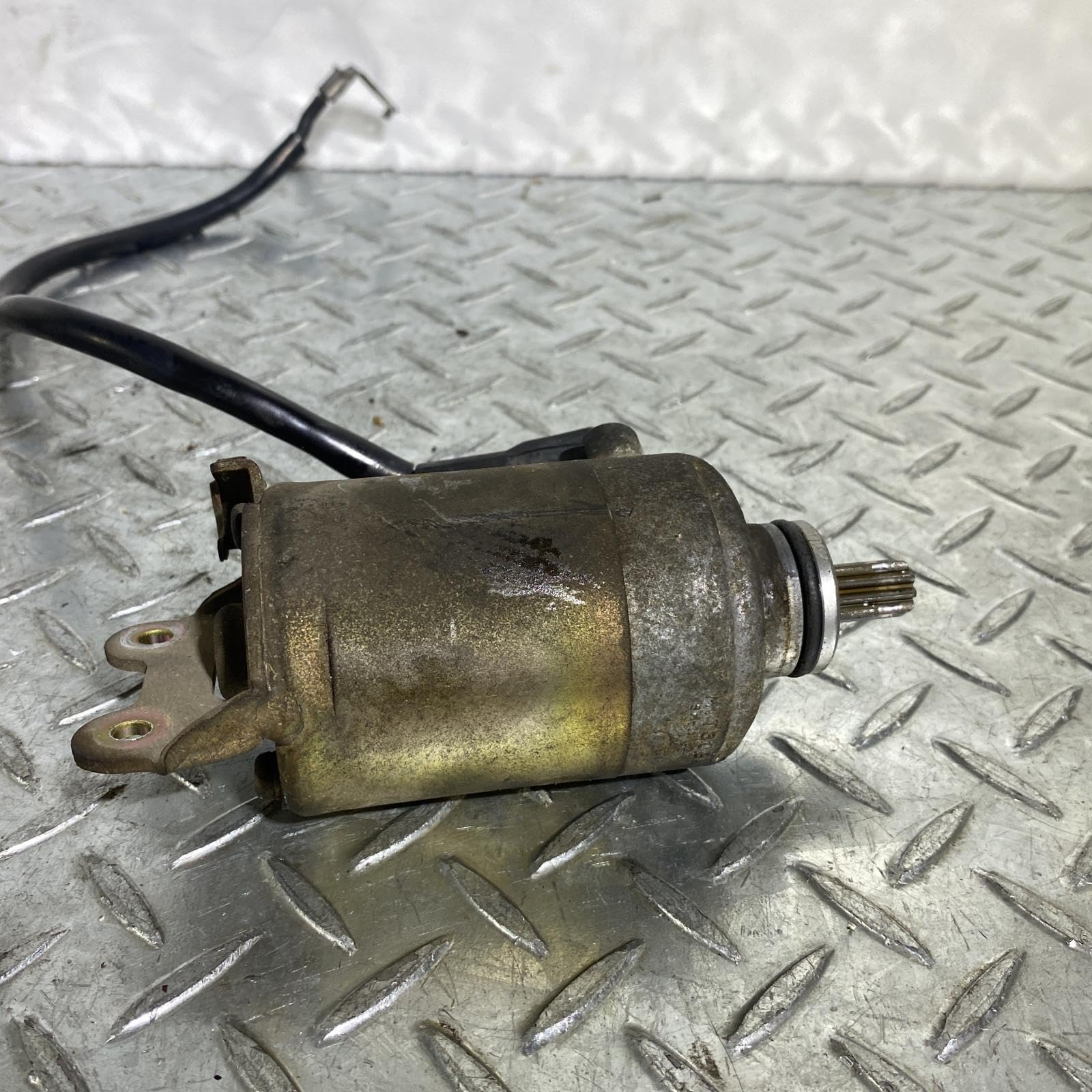 Amazon.co.jp: ホーネット250 セルモーター(M-250519-57) : 車＆バイク