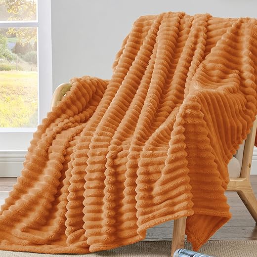 BEDELITE Cozy Burnt Orange Fleece Throw Blanket