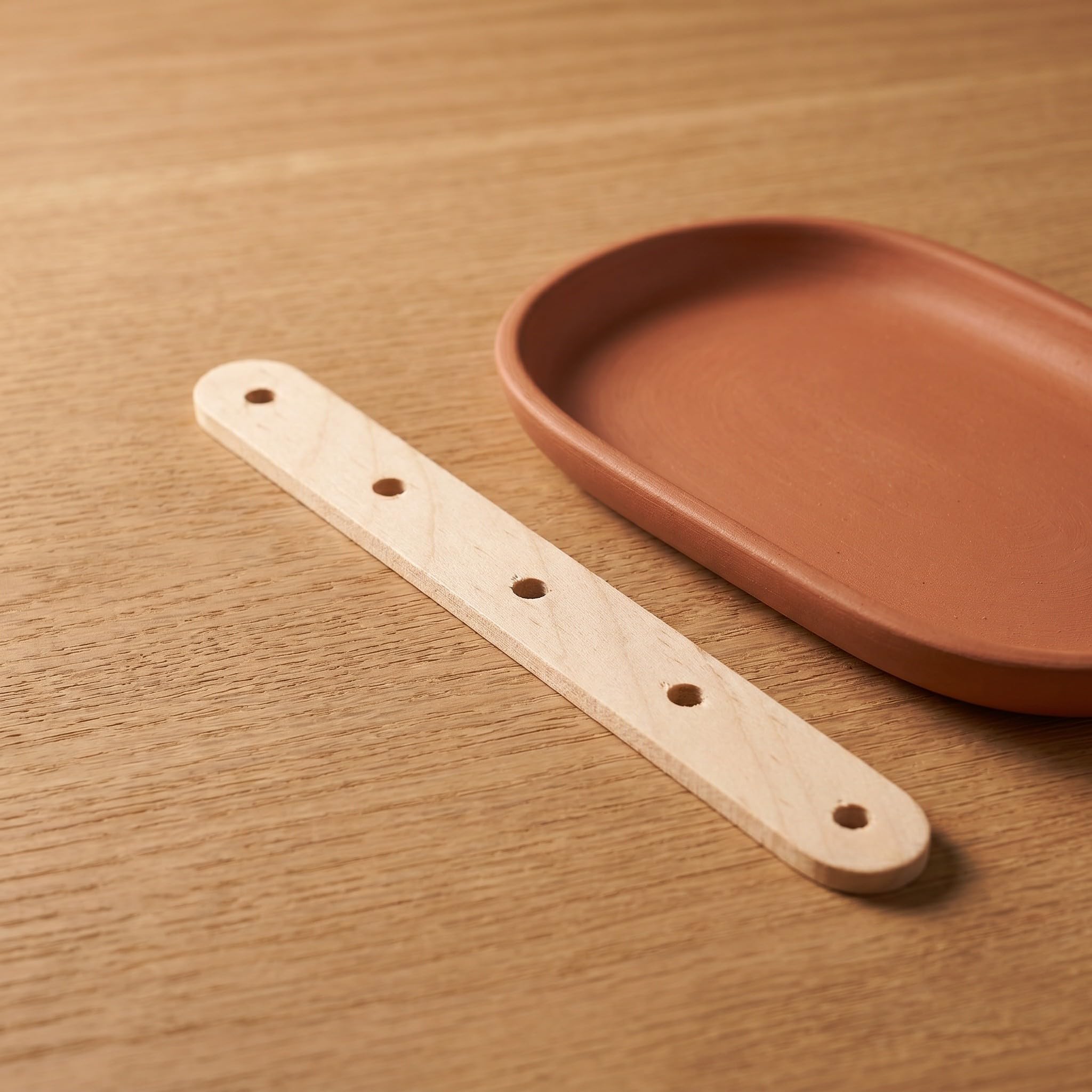 ibasenice 500 Unidades Materiales de Madera para Manualidades DIY con Palitos Perforados Resistentes al Desgaste y Superficie Lisa, Ideales para Construcción de Figuras Educativas