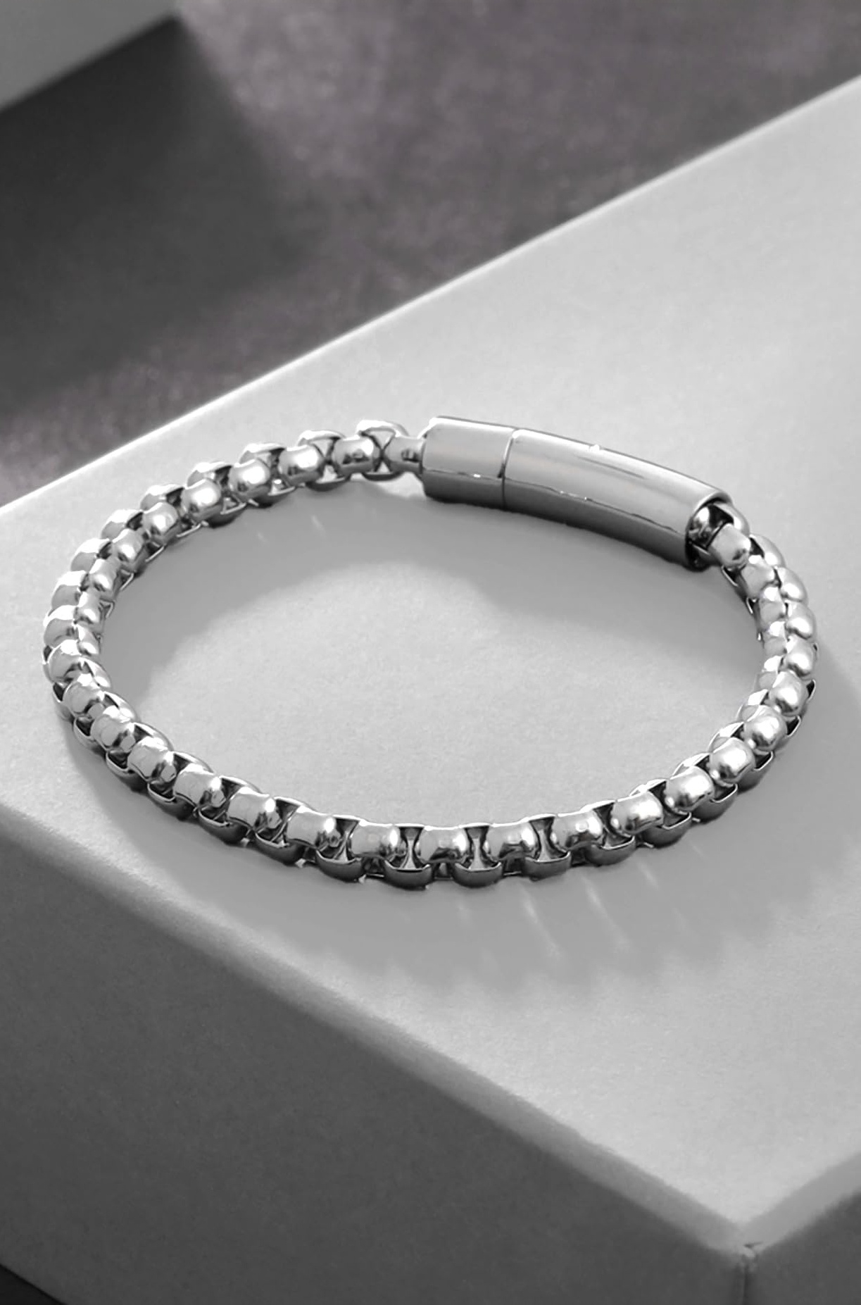 Bracelets for Men and Boys Fashion Bracelet for Men |Silver Toned Durable Stainless Steel Chain Bracelet for Men | Birthday Gift for Men and Boys Anniversary Gift for Husband