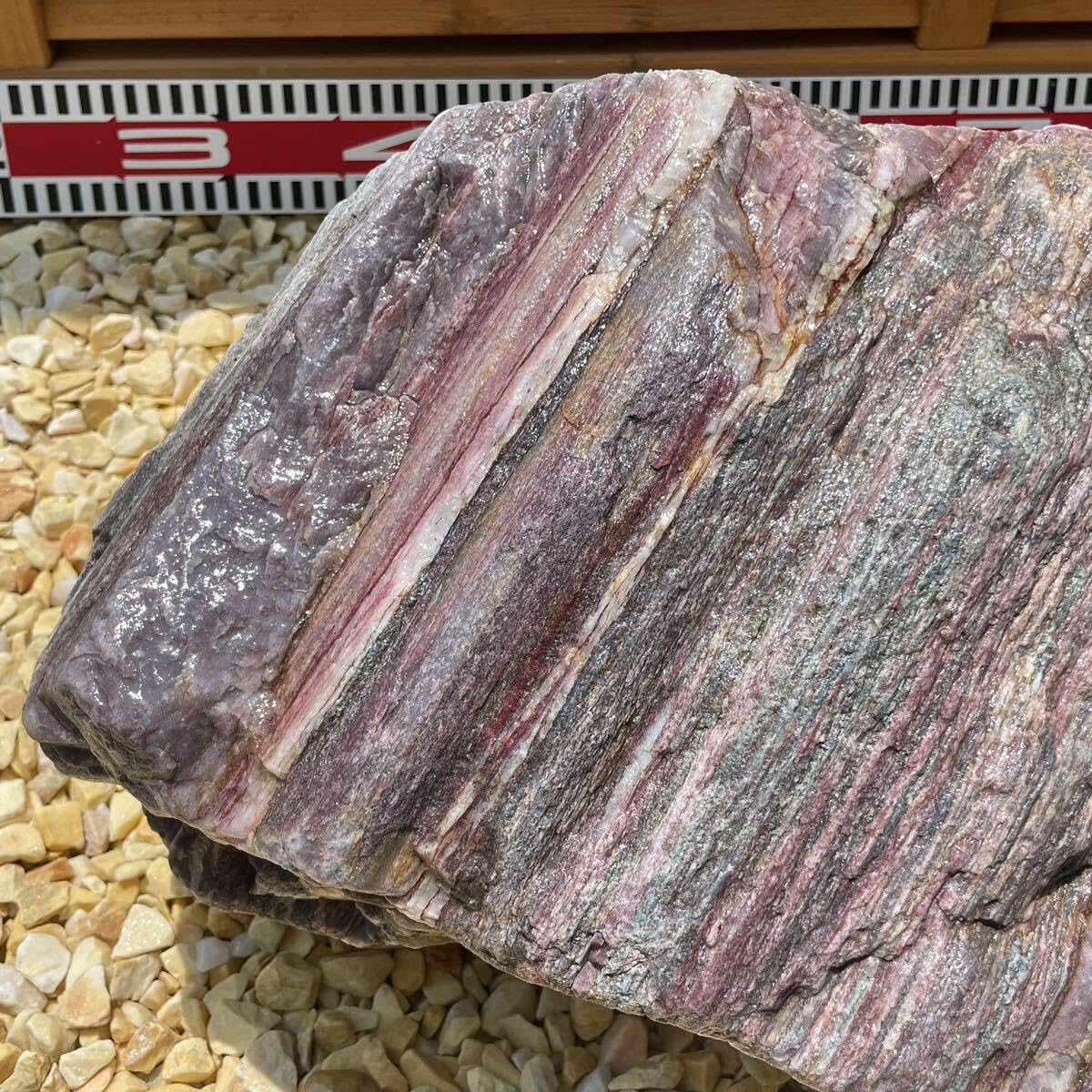 Amazon.co.jp: 紅簾石片岩 紅簾石 片岩 三波石 阿波石 庭石 景石 置石