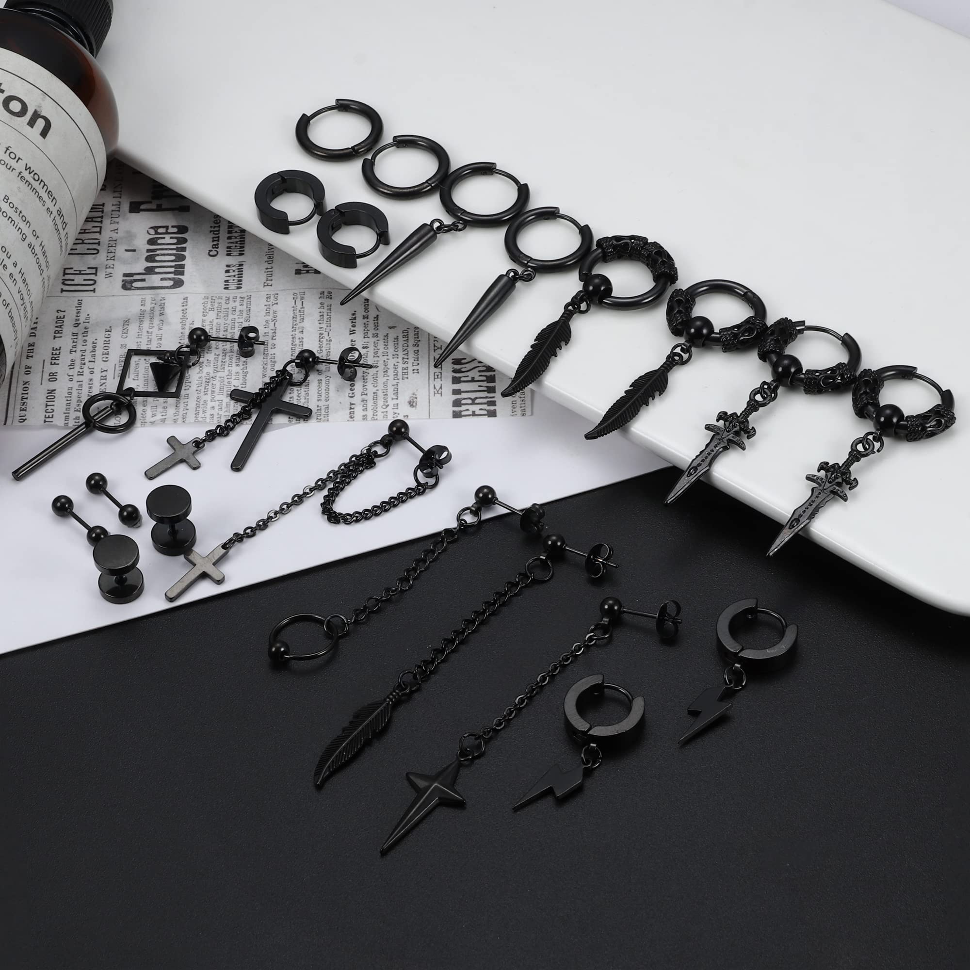 Dochais 12-22 Stück Damen Punk Ohrringe Set, Vintage Gothic Ohrstecker, Punk Kette Schwarz Knorpel Helix Ohrstecker, Spikes Rock Ohrringe für Club Halloween Party Männer Frauen