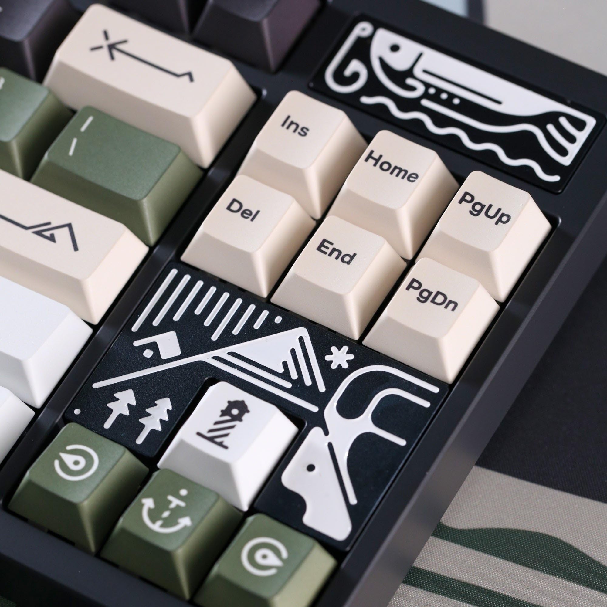 Amazon.com: Varmilo Hygge VA80 Hotswap Bluetooth RGB Keyboard