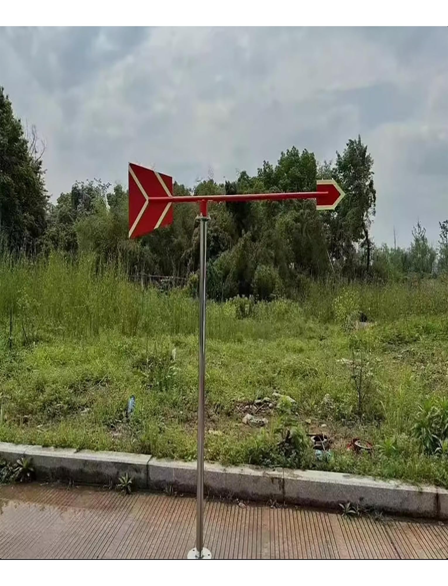 Wskaźnik kierunku wiatru do użytku na zewnątrz, odblaskowa i świecąca konstrukcja dla lepszej widoczności, nadaje się do zastosowań dachowych i przemysłowych