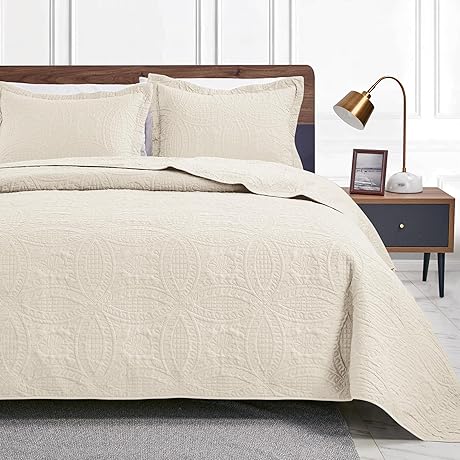 Love's Cabin Bamboo Quilt Queen Bedding Set, Beige, Microfiber Bedspread, Coin Pattern
