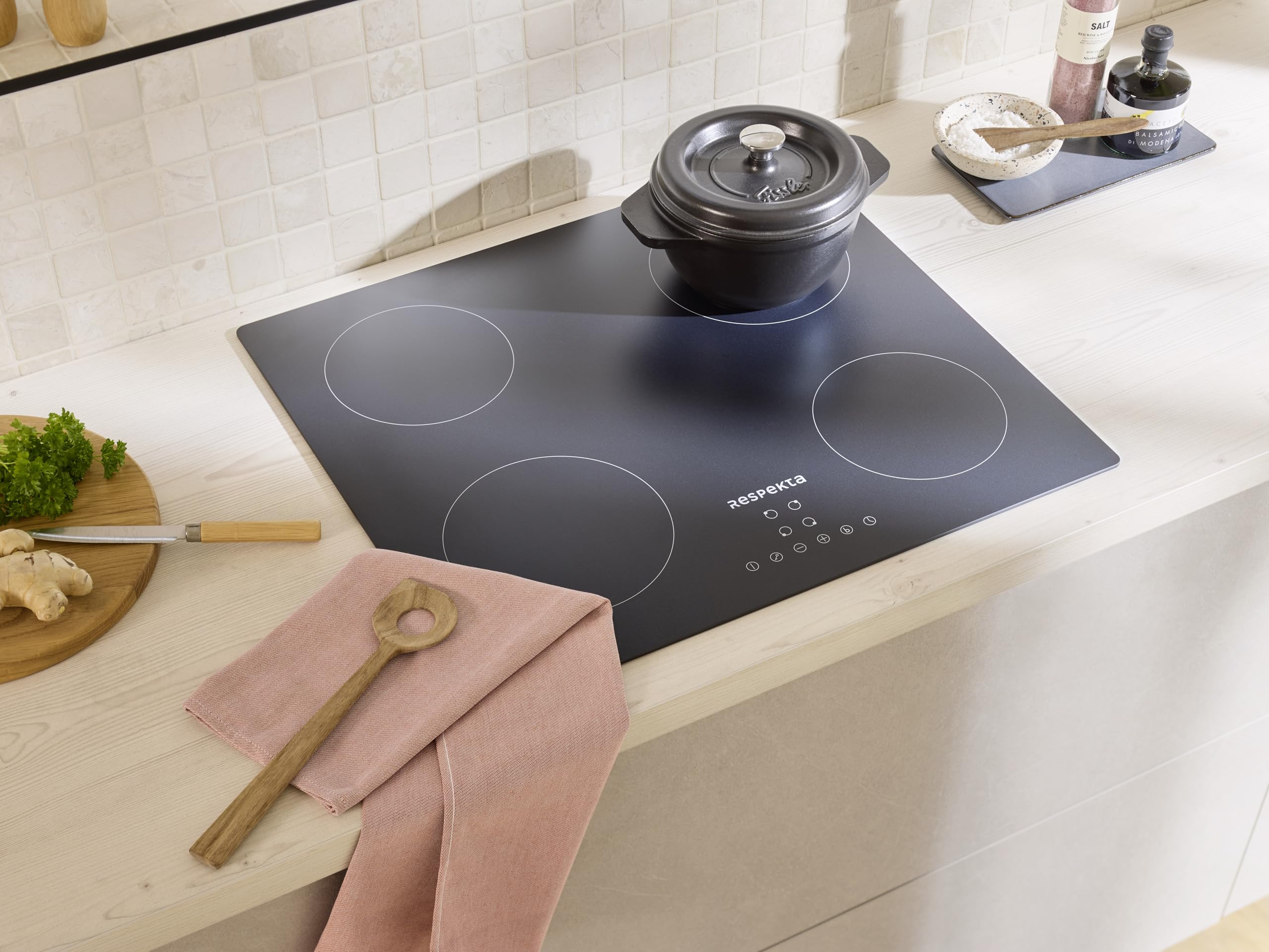 Respekta Allexus Table de cuisson à induction 60 cm noire mate sans cadre / 4 zones / 9 niveaux/commandes tactiles/Booster & ECO/sécurité enfants / KM4295IMS-19