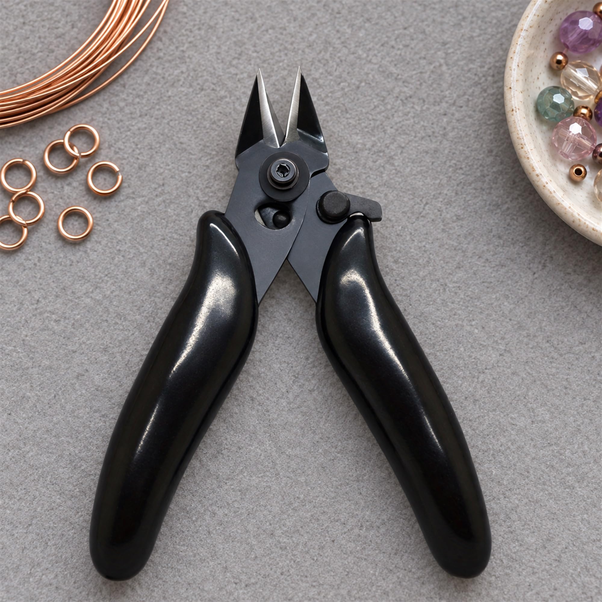 Mini Diagonal Wire Cutting Pliers, Compact Hand Tool for Electronics Repair, Jewelry Making and Craft Bench Work