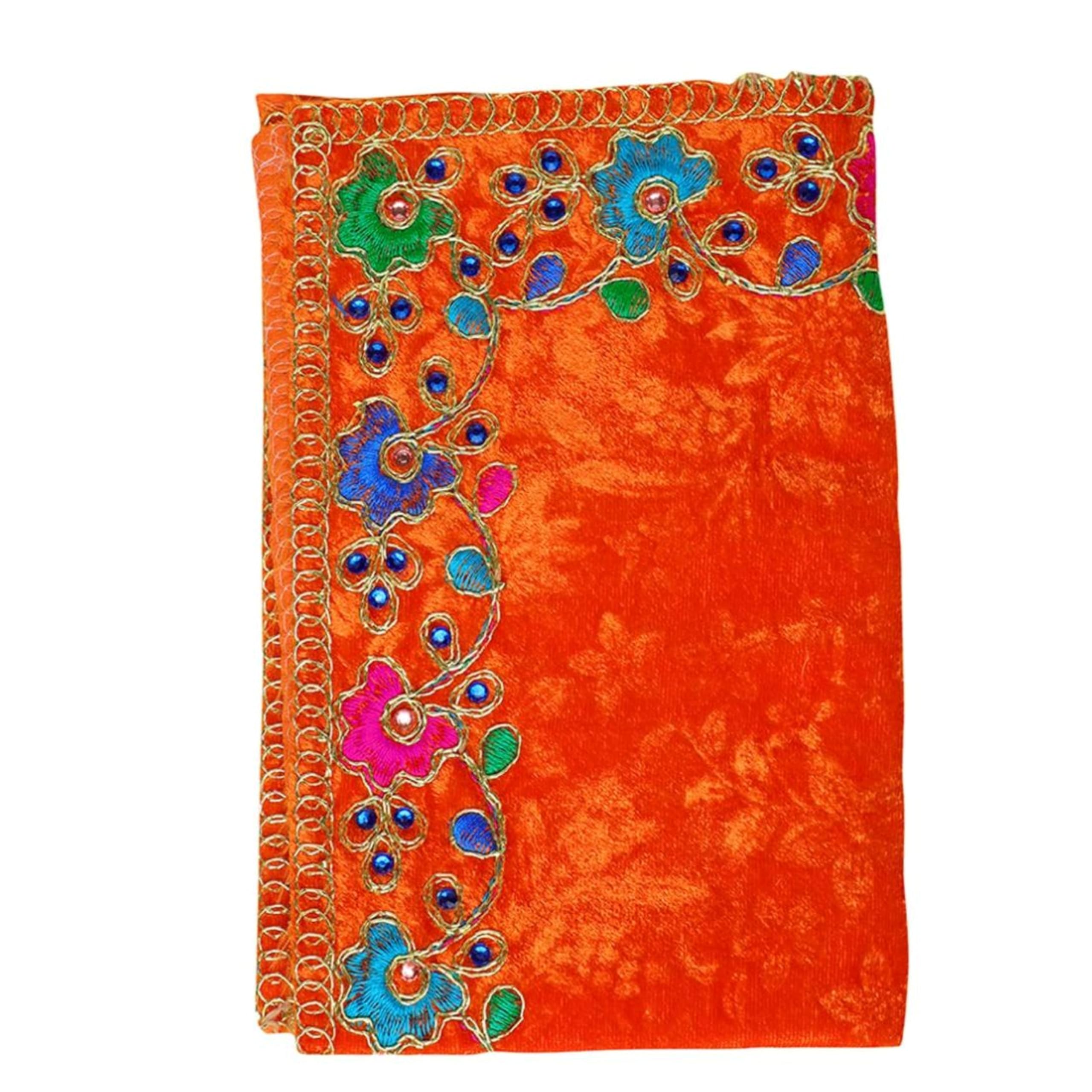 Tapis Pooja en velours pour réussir votre coin prière et décoration Diwali