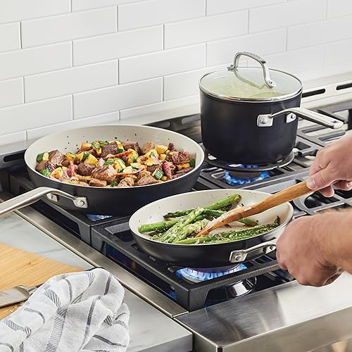 Miniatura 7 de KitchenAid Juego de ollas y sartenes antiadherentes de cerámica anodizada dura, 9 piezas, negro mate