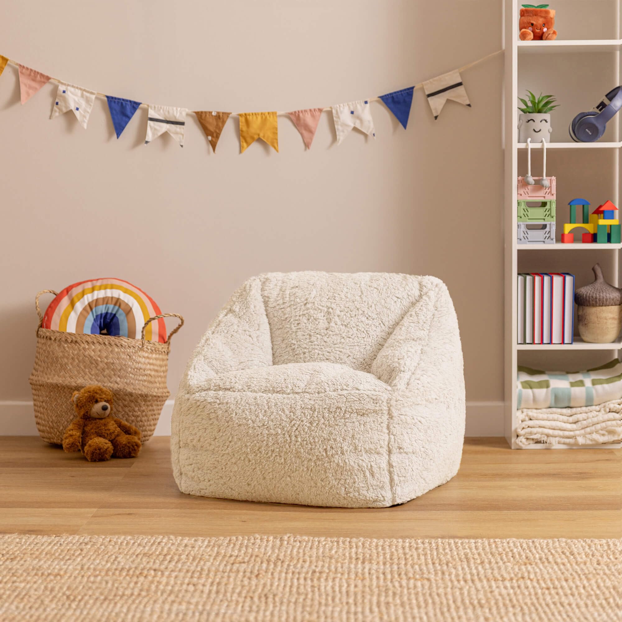 Lounge Pug Kinderfauteuil Zitzak 3-8 jaar oud Pompom Zwart- Big Bertha