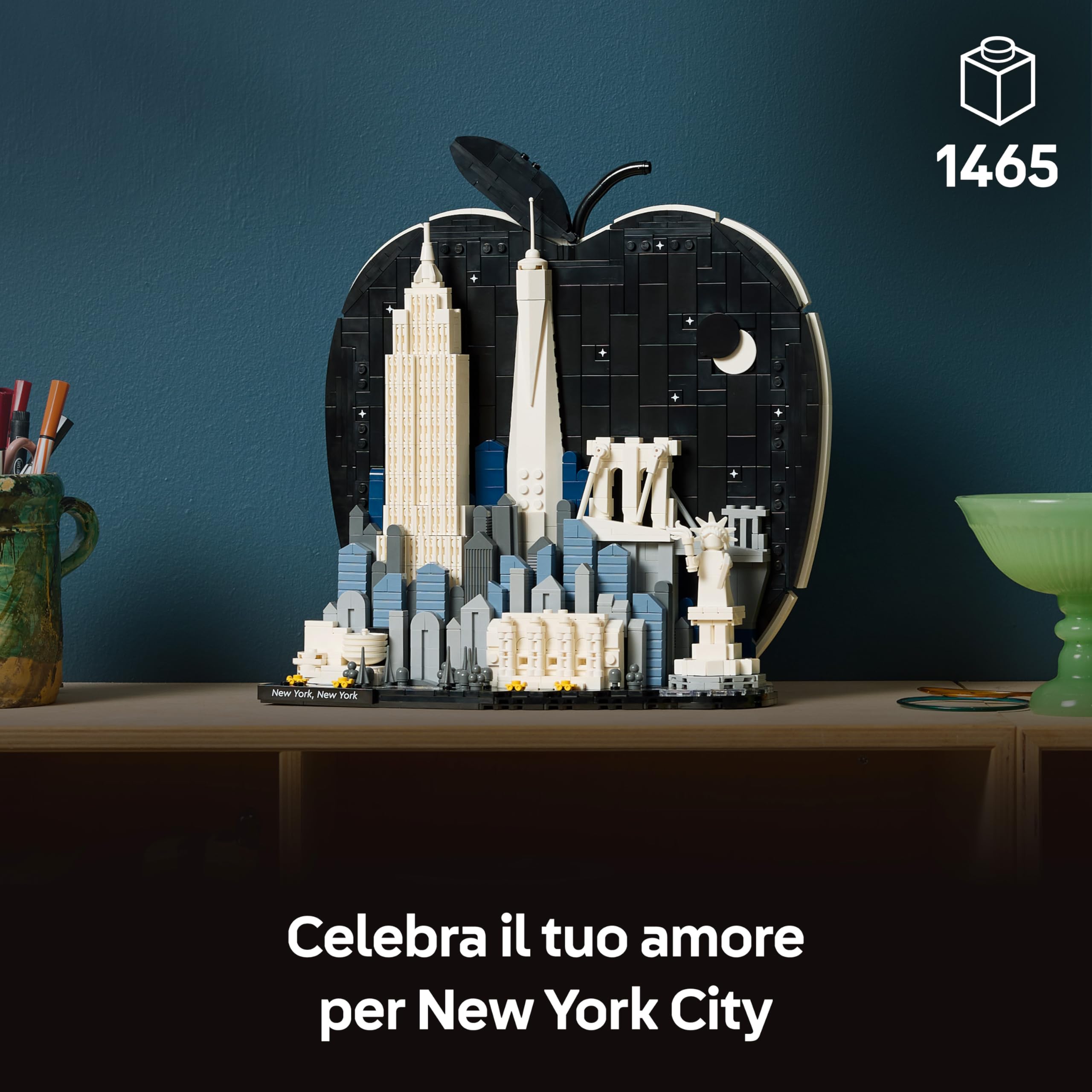LEGO Architecture New York City – La Grande Mela - Kit Modellismo per Adulti - Decorazione da Mensola con Monumenti Simbolici tra cui Empire State Building e Ponte di Brooklyn - Regalo Fai da Te 21066