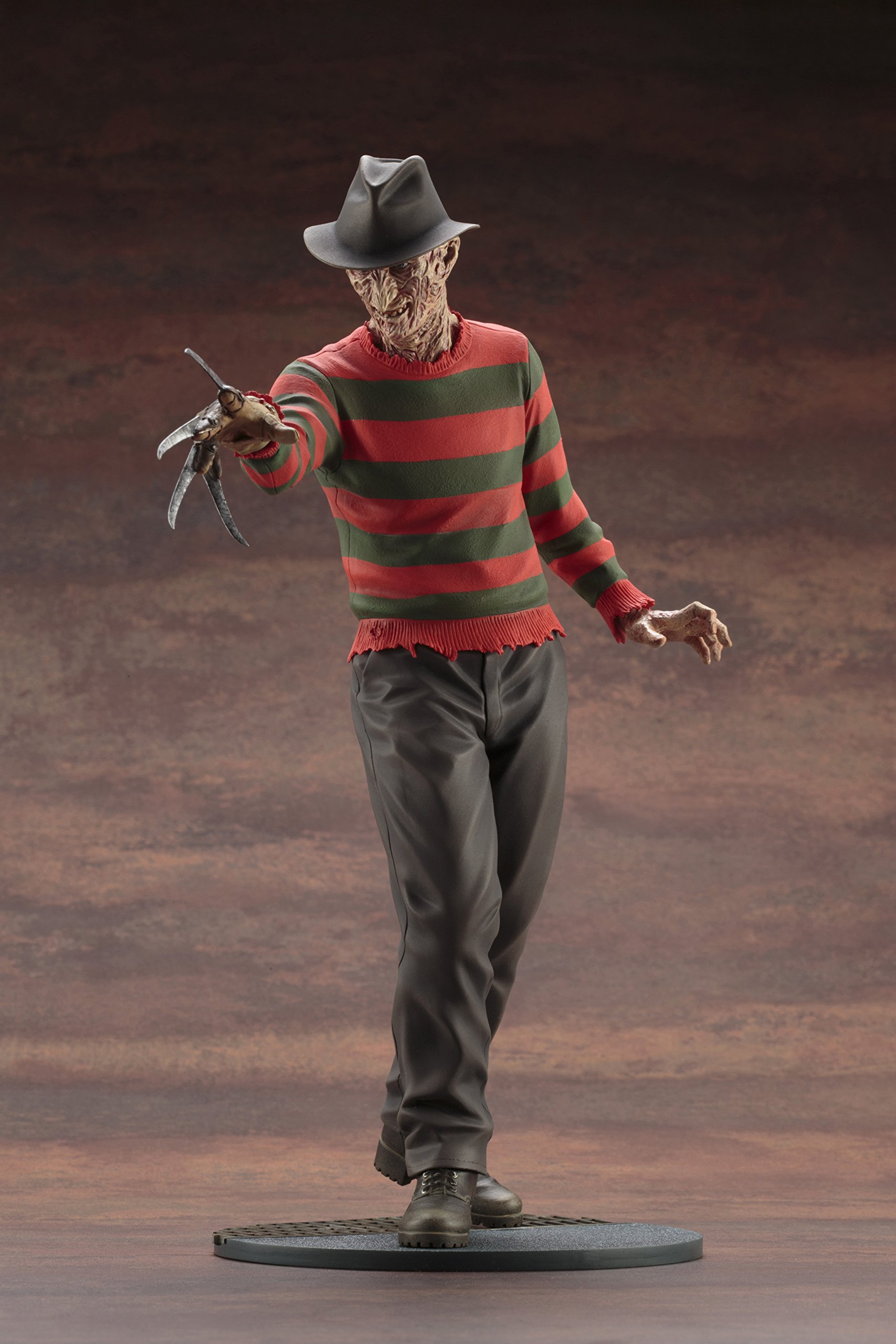 Amazon.com: Kotobukiya A Nightmare On Elm Street 4: The Dream