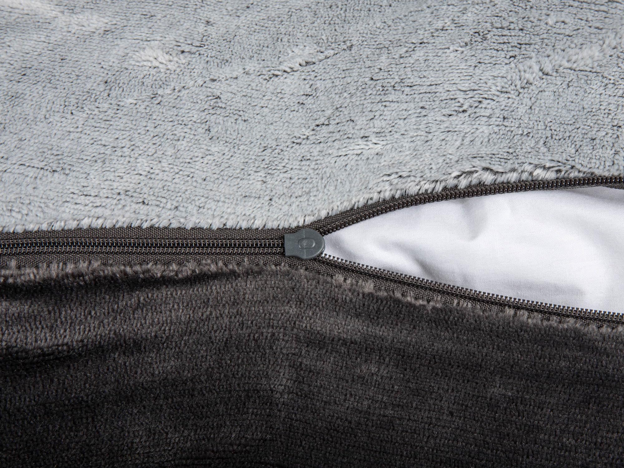 Devior Cashmere Touch Bettwäsche Winter – 2-teilig, Anthrazit, 135x200 Cm + 80x80 Cm, Flauschige Nicki-Qualität, Wendeoptik, Oeko-TEX Zertifiziert