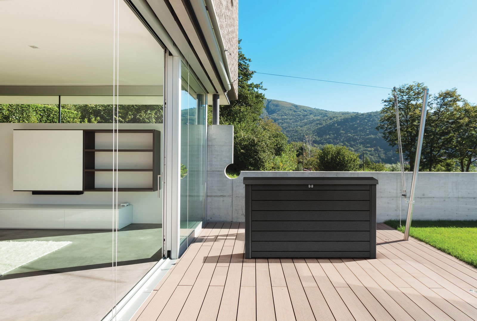 Koll Living Auflagenbox/Kissenbox Goliath XXL 870 Liter Farbe : Graphit l 100% Wasserdicht l mit Belüftung dadurch kein übler Geruch/Schimmel l Moderne Holzoptik l Deckel belastbar bis 50 KG