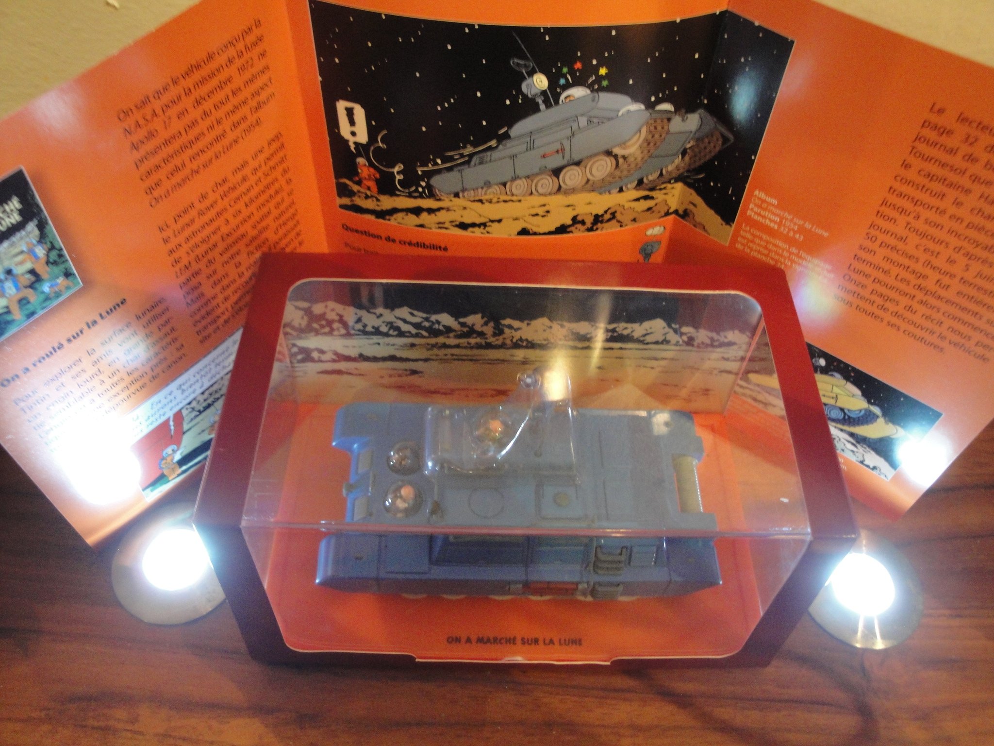 Tintin The Moon Chariot Marched on the Moon Off Series Nº1 29580