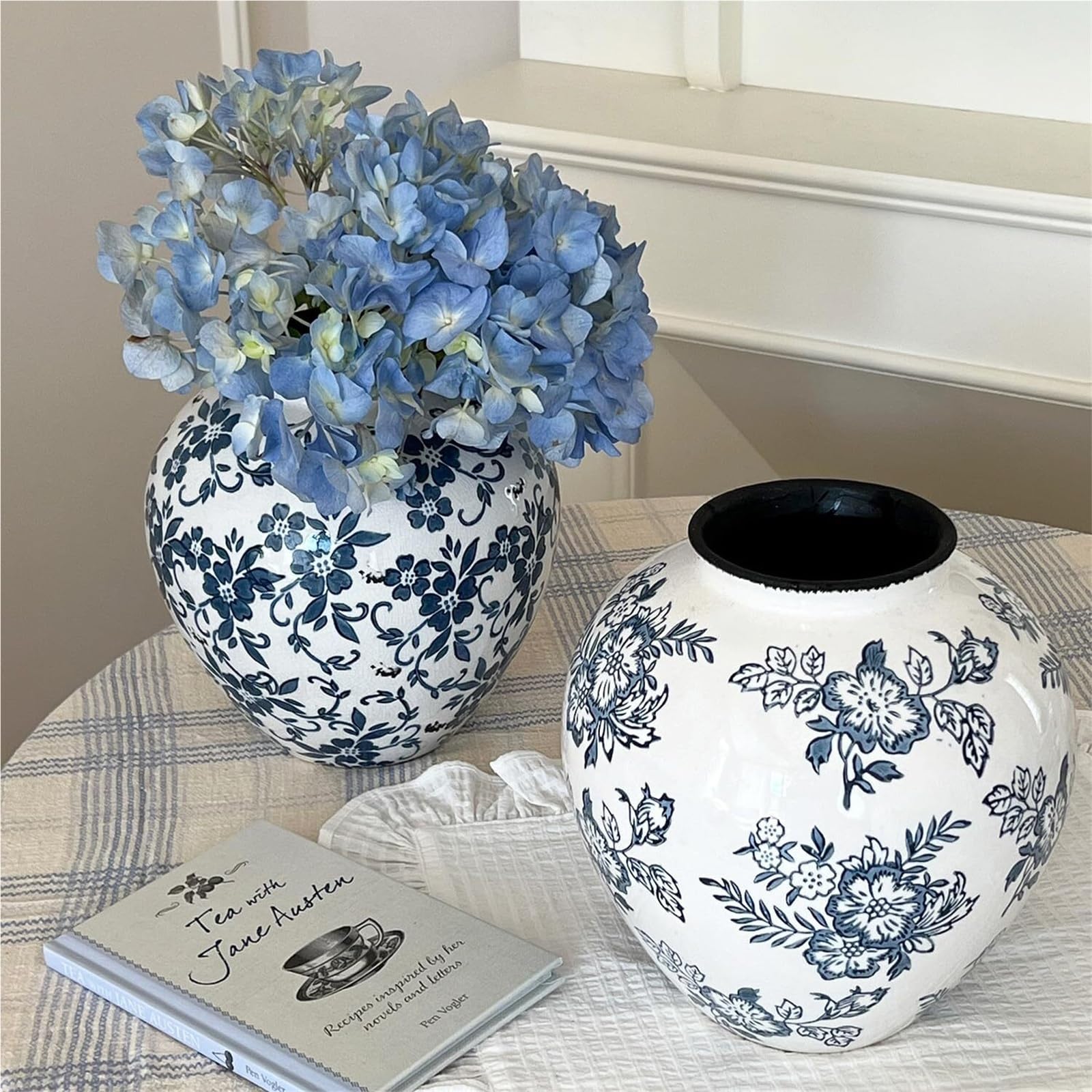 Piękny wazon Vintage niebieski i biały wazon do dekoracji Chinoiserie, duży okrągły wazon ceramiczny wystrój półki (A)