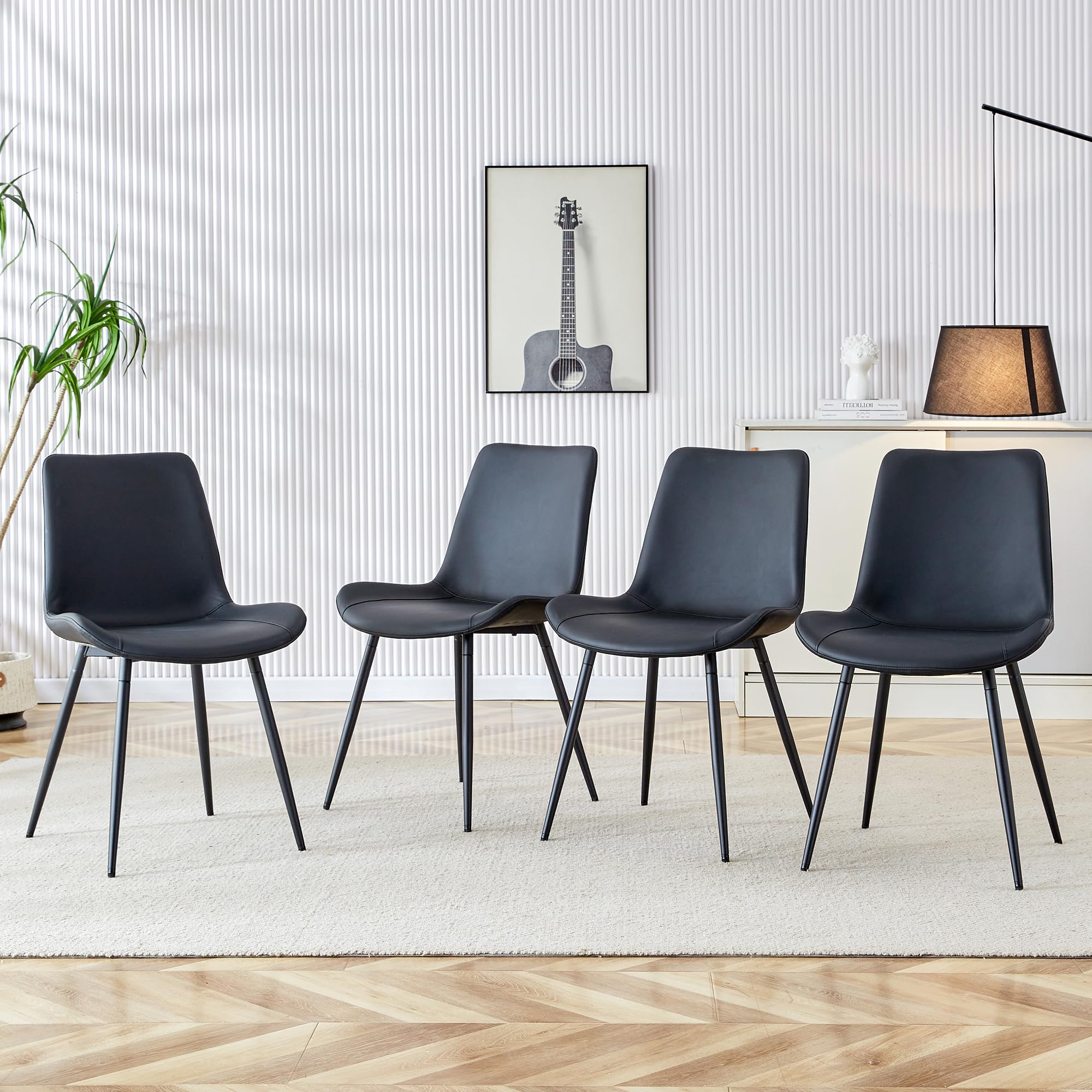 Set 4 Sedie da Pranzo Moderne in PU Leather, Sedute Ampie con Schienale Ergonomico, Piedi in Metallo Antiscivolo, Sedia per Esszimmer e Home-Office, Nero, 50x47x83cm