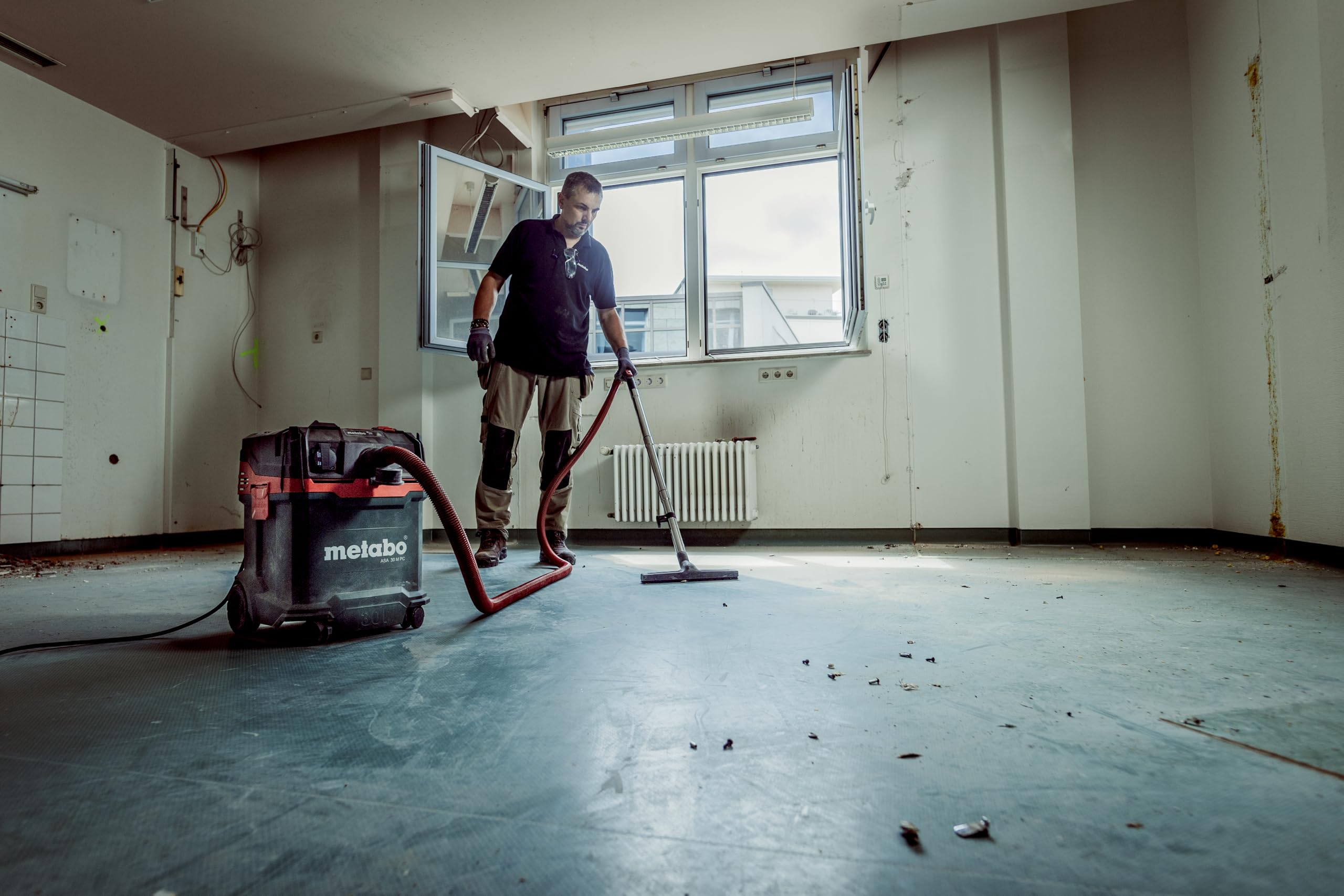 Metabo ASA 30 M PC Odkurzacz uniwersalny - Odkurzacz do pracy na mokro/sucho ze zintegrowanym czyszczeniem filtra - długość kabla 8 m