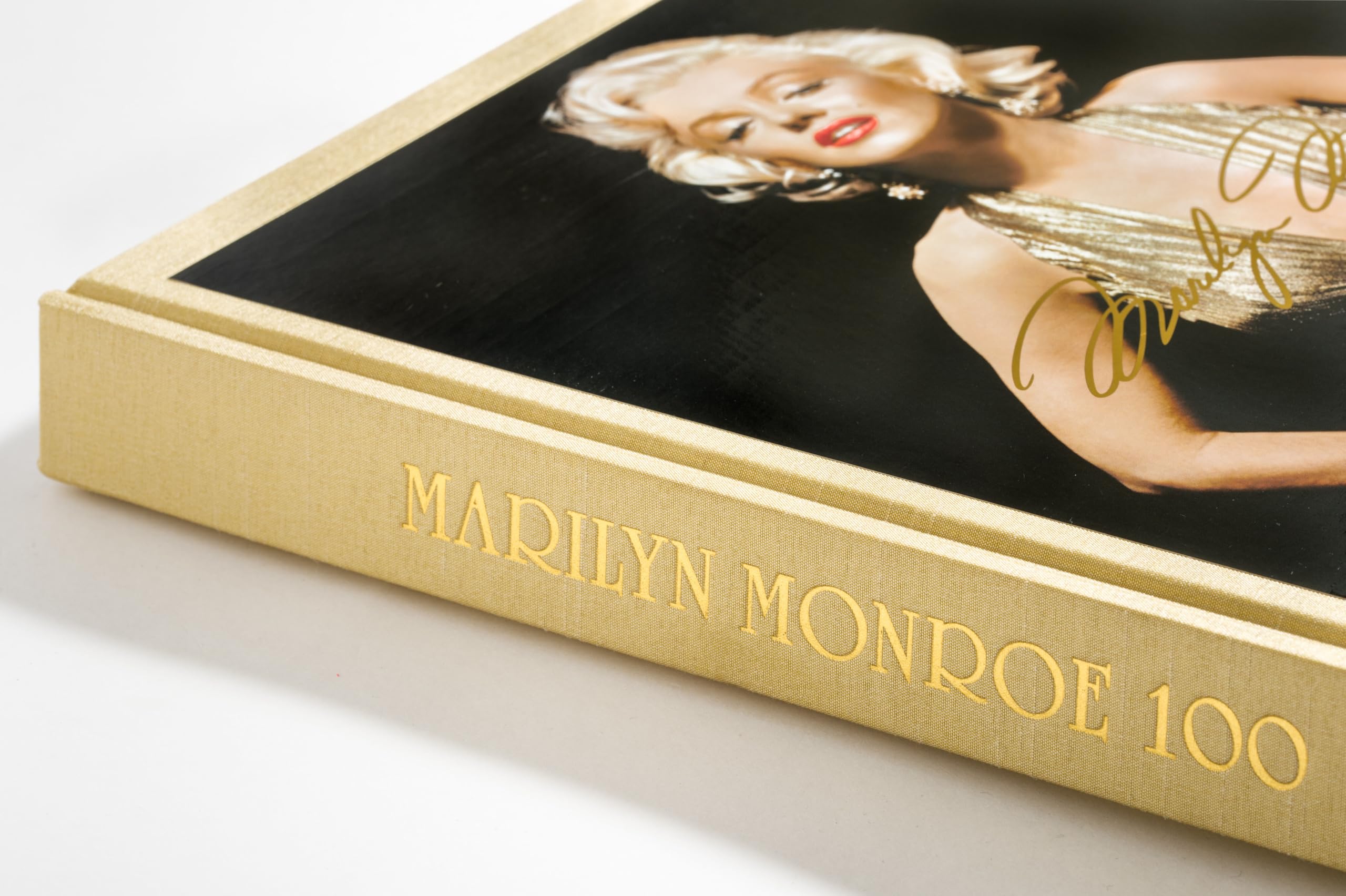 Marilyn Monroe 100. Der offizielle Band: Hollywood-Ikone mit Fotos von 17 Fotografen des 20. Jahrhunderts