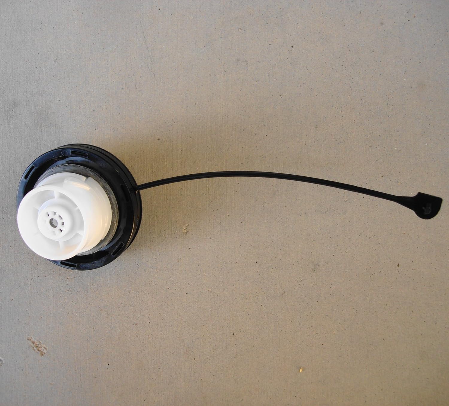 Genuine Nissan (17251-79961) Fuel Filler Cap Assembly