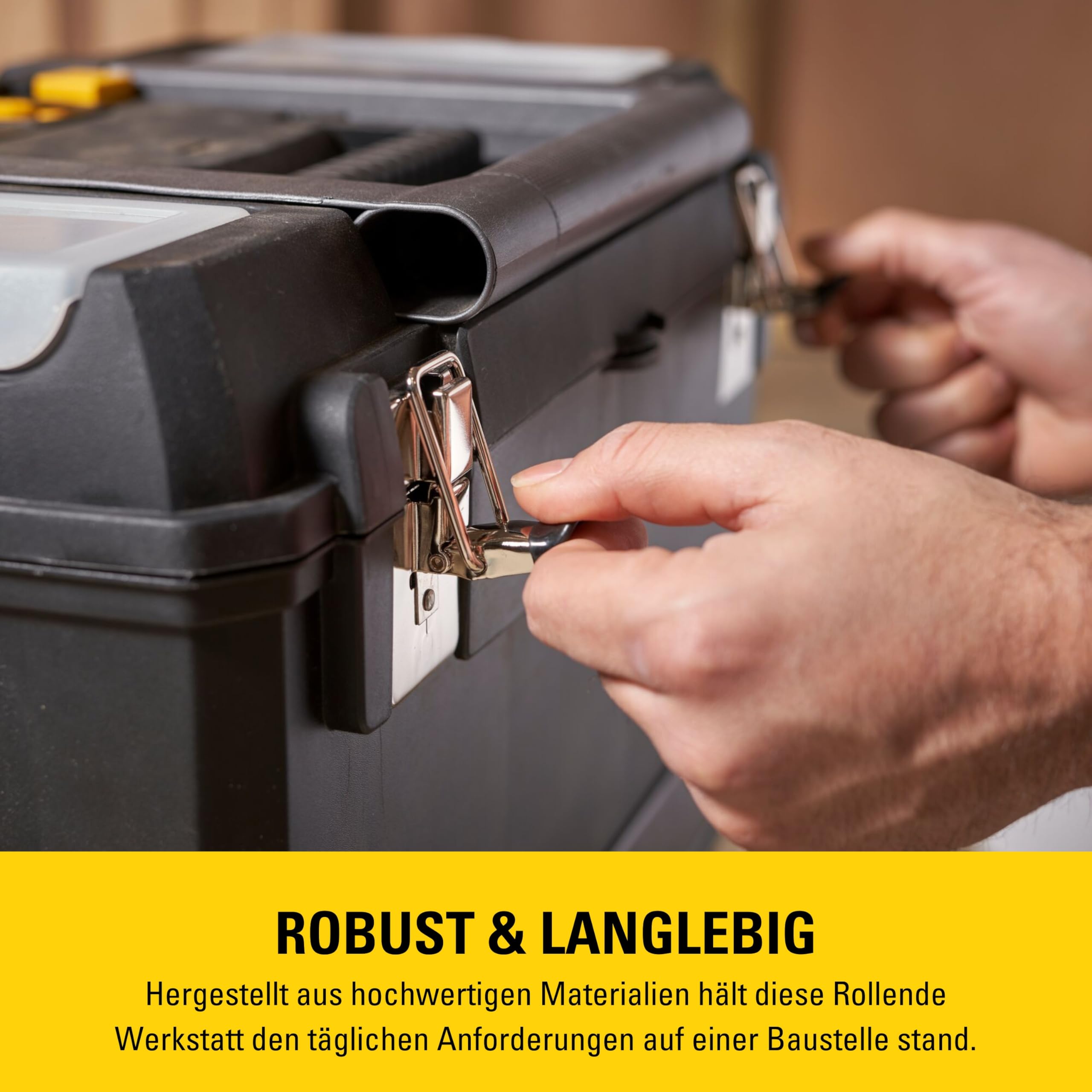 STANLEY Rollende Werkstatt, zwei separat verwendbare Werkzeugboxen, robuster Kunststoff, große Schwerlasträder, mit Metallschließen & Organizer im Deckel, 1-93-968