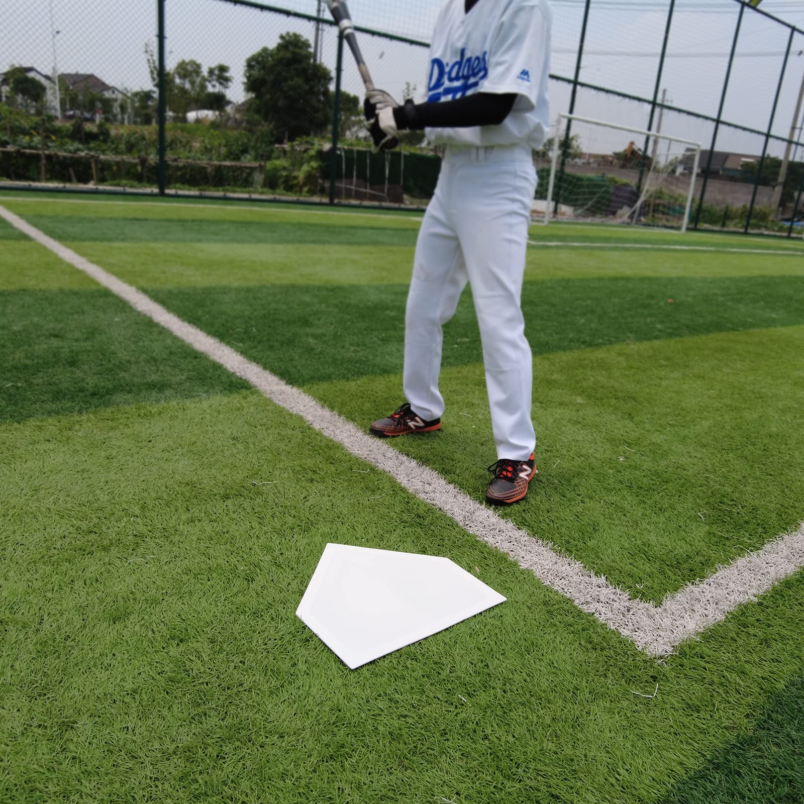 Bases de baseball jetées, parfaites pour le baseball, le teeball, le softball, le kickball, les enfants, le jardin, la pratique et l'école (blanc)