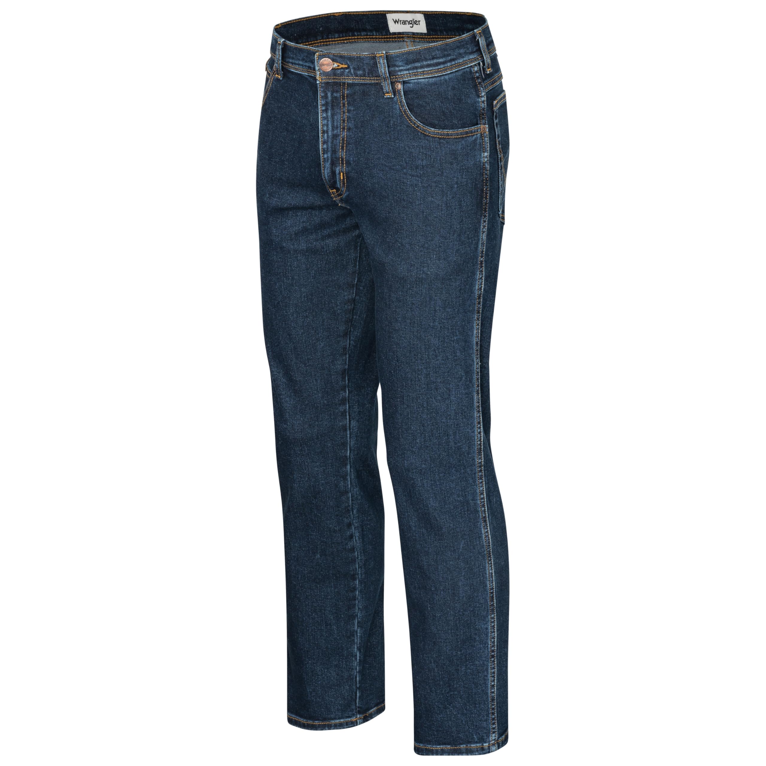 Wrangler Texas Herren-Stretchjeans Regular Fit Authentic Straight in verschiedenen Waschungen mit Gürtel in schwarz oder braun (W40/L36, Darkstone + schwarzer Gürtel)
