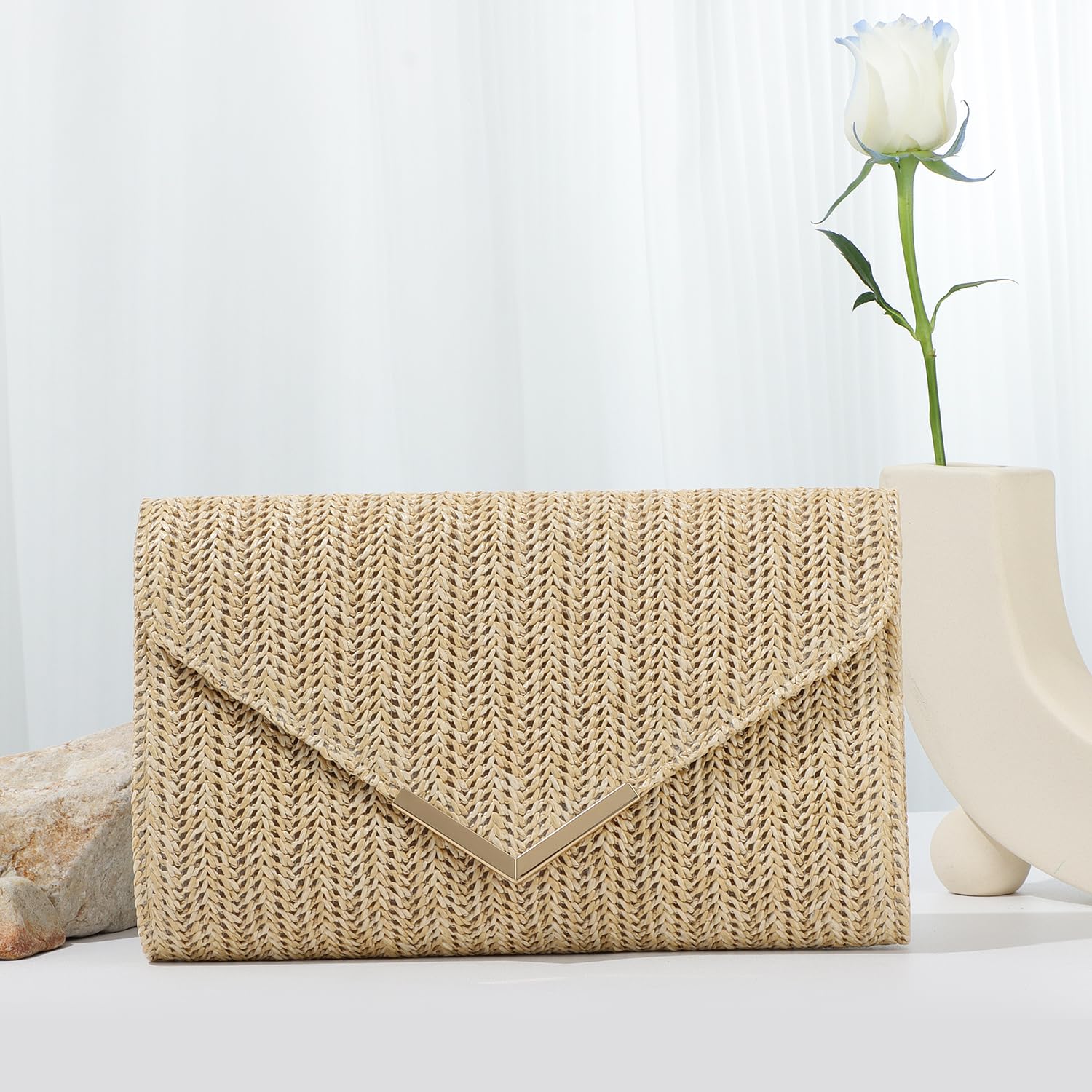 LHHMZ Pochette en paille pour femme Pochette en rotin et raphia Sac à main de plage tissé Pochette de fête de voyage de mariage