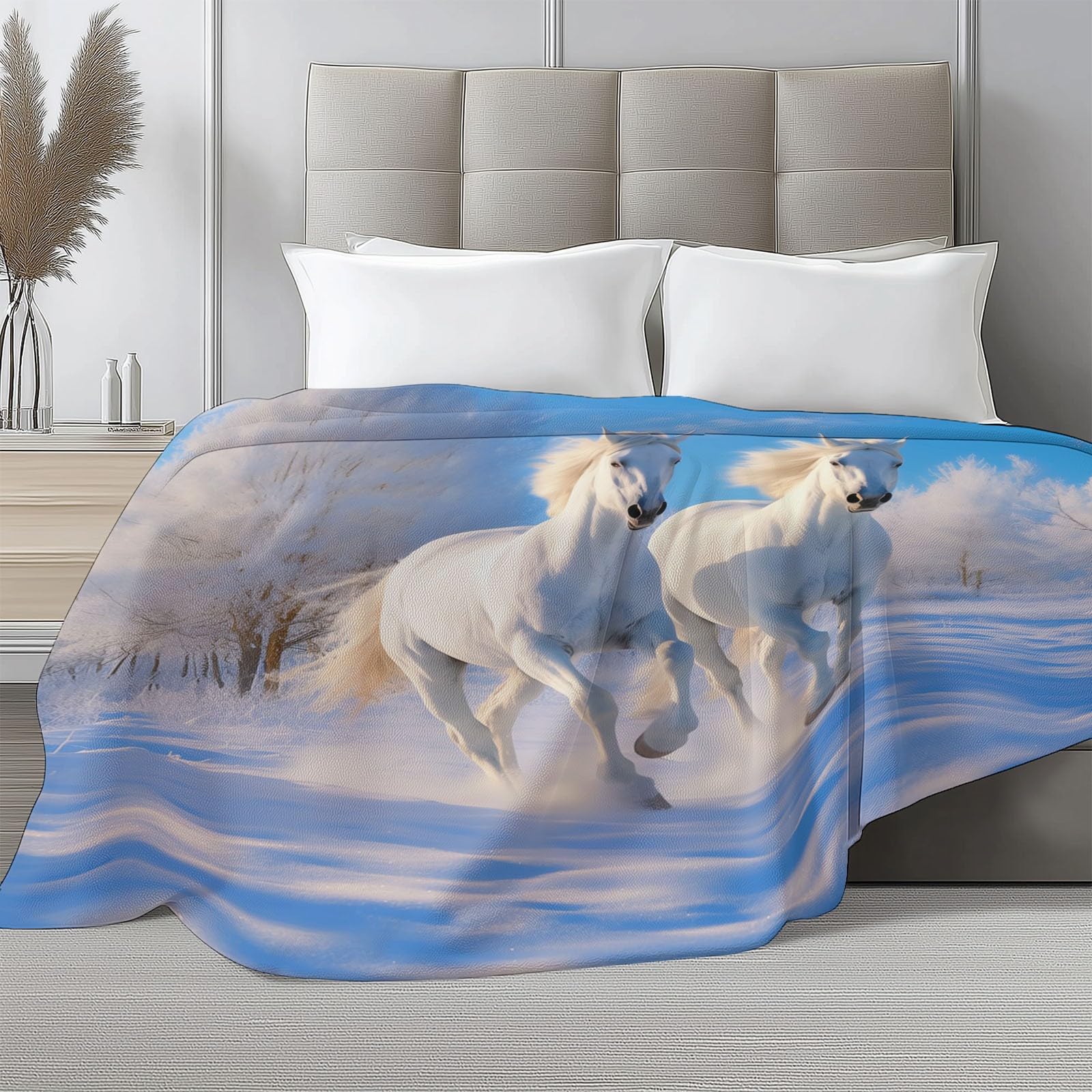 CozyRest Manta de Felpa de Lujo para Sofá y Cama, Carreras de Caballos en la Nieve 220 x 240 cm - Ultra Suave, Ligera y Cálida, Invierno