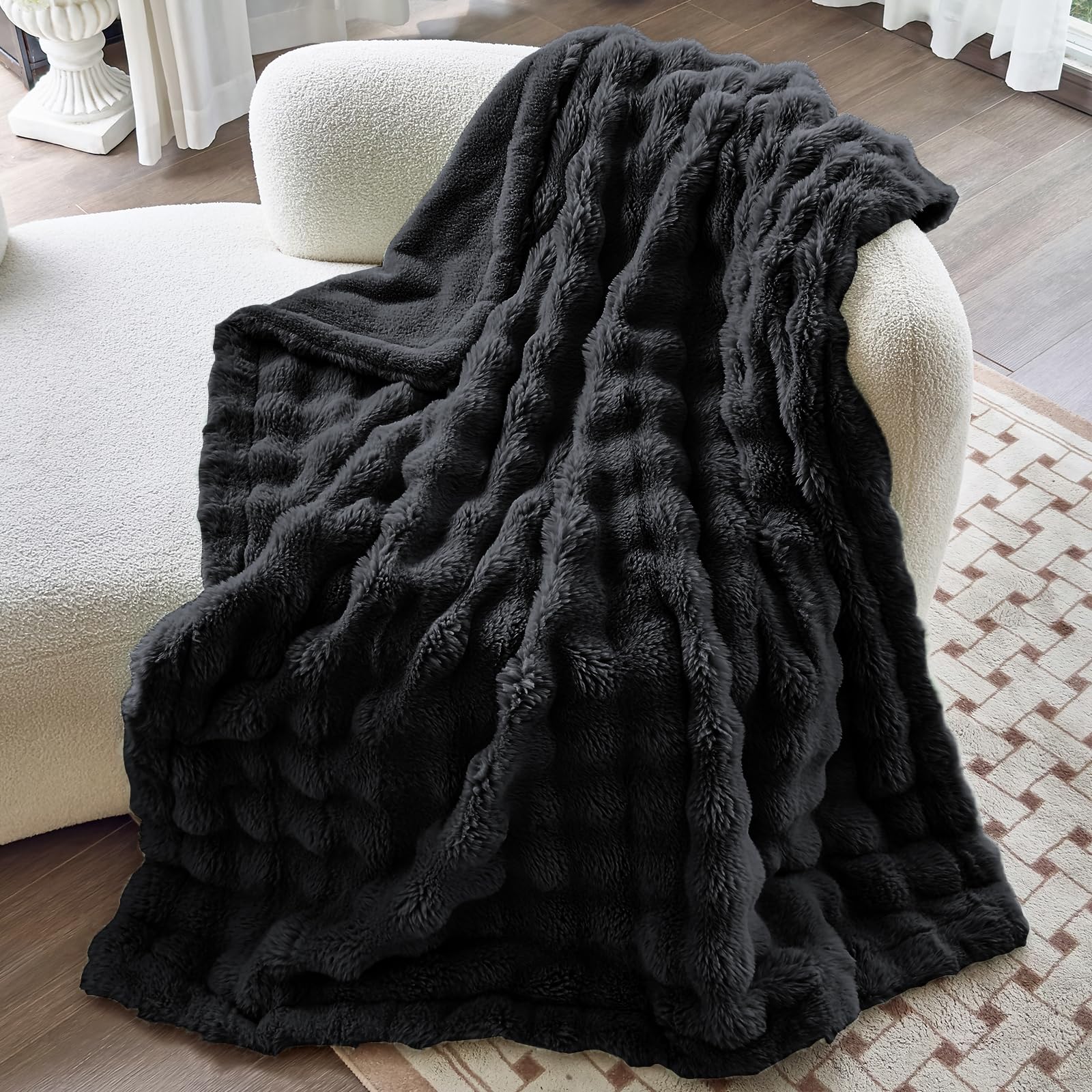 Amazon.com: Moenchy Faux Fur Black Throw Blanket for Couch - Super