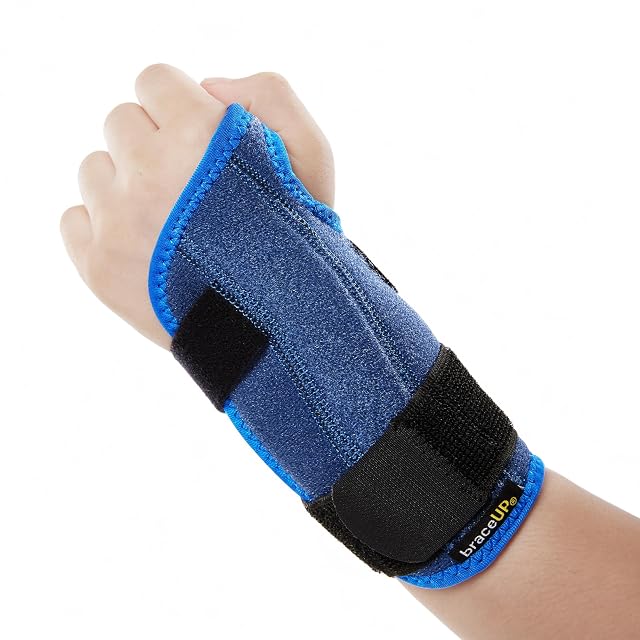 BraceUP Stabilized Kids Wrist Brace- Youth Wrist Support Kids Wrist Splint Child Wrist Brace for Daily Use Boys