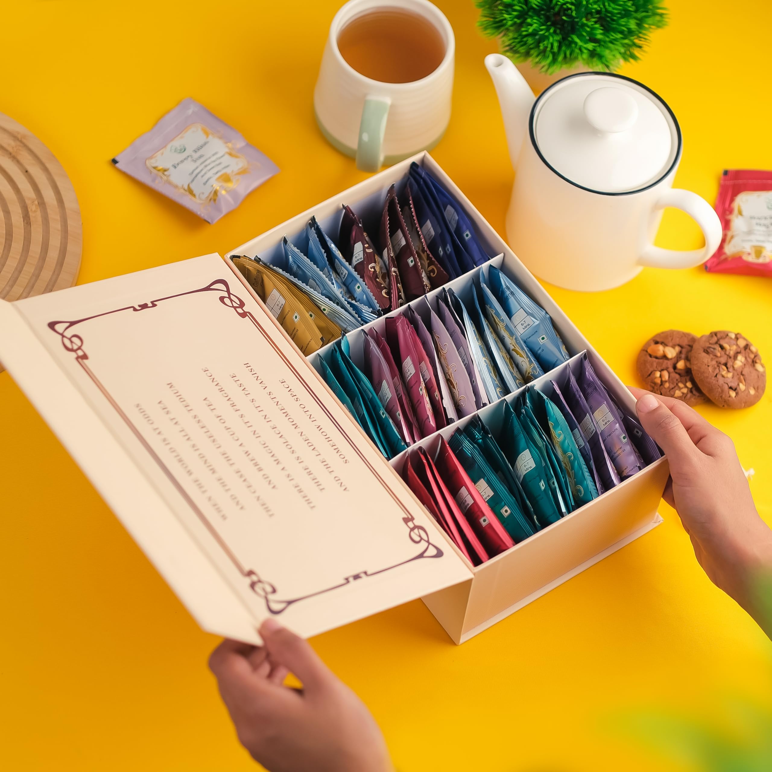 The Vedas Book Of Tea Geschenkset 12 exotische Kräuterteemischungen 48 Teebeutel Geschenkbox