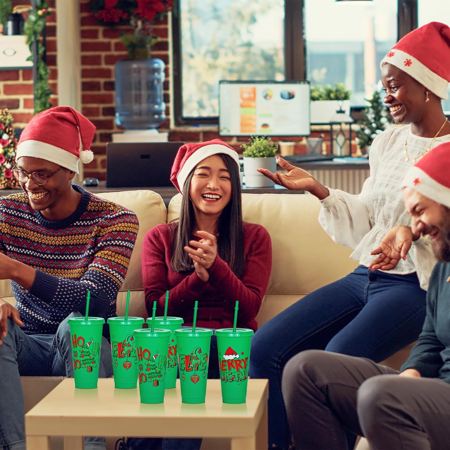 Cinrobiye 12 PCS Christmas Party Favors Xmas Plastic Cups with Lid Straw 24 oz Reusable Plastic Drink Cups Bulk Water Bottle Coffee Mug for Winter Holiday Party Supplies Classroom Gifts (12, Green) - Image 6