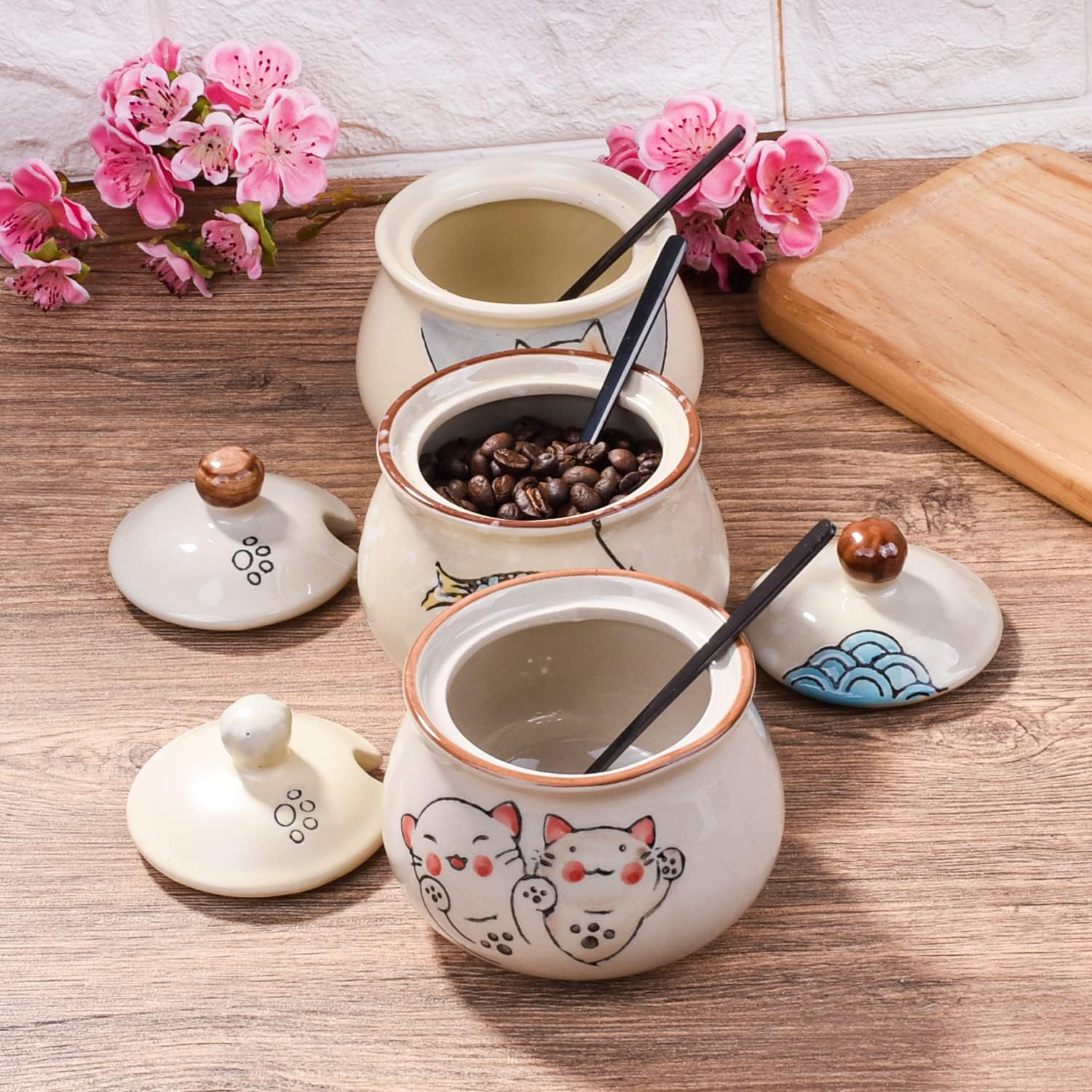 Ceramic Sugar Bowl with Lid and Spoon, 11.8 OZ Japanese Spice container