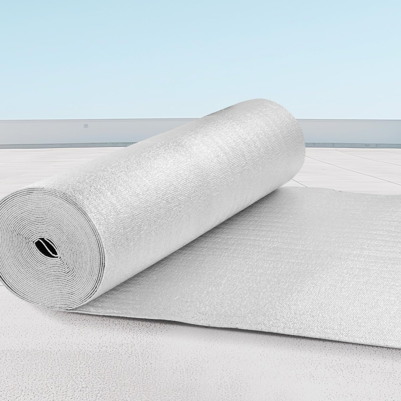 VEVOR Aislamiento Térmico Reflectante Doble Rollo de Aislamiento Barrera Radiante 15,24x1,22 m Núcleo de Espuma EPE Espesor de 3,2 mm Lámina de Aluminio Doble Cara para Ventana, Techo de RV