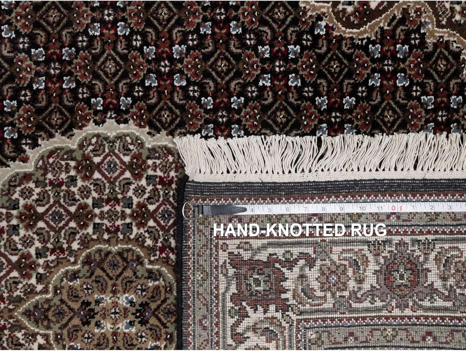 Hand Knotted Oriental Rug, Mahi Fish Medallion Design, 100% Wool, Onyx Black, 4'9"x6'9", 175 KPSI