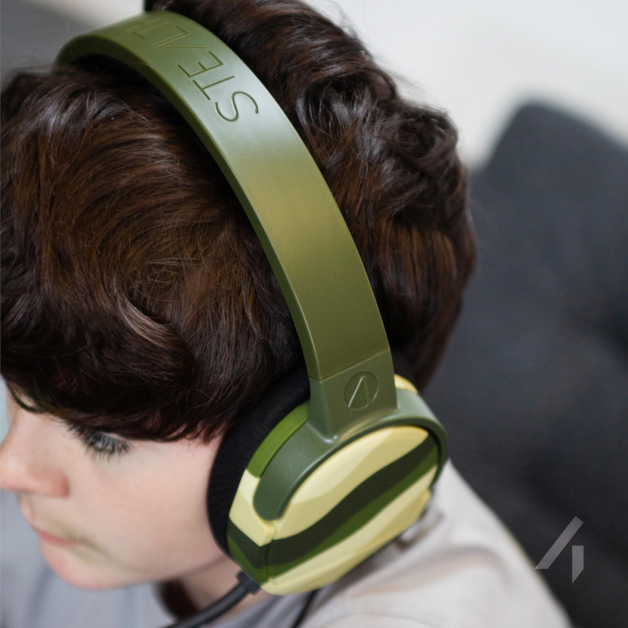STEALTH PANTHER Wave - Cuffie da Gaming over-ear verde foresta, compatibili con PS4/PS5, XBOX, Switch, PC con microfono flessibile, jack da 3,5 mm, cavo da 1,5 m, leggere, comode e resistenti