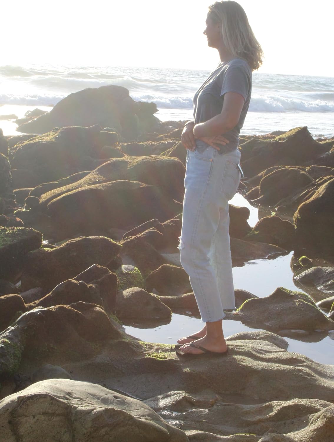 Flojos Billie Women's Flat Sandal, Black/Black - Image 10