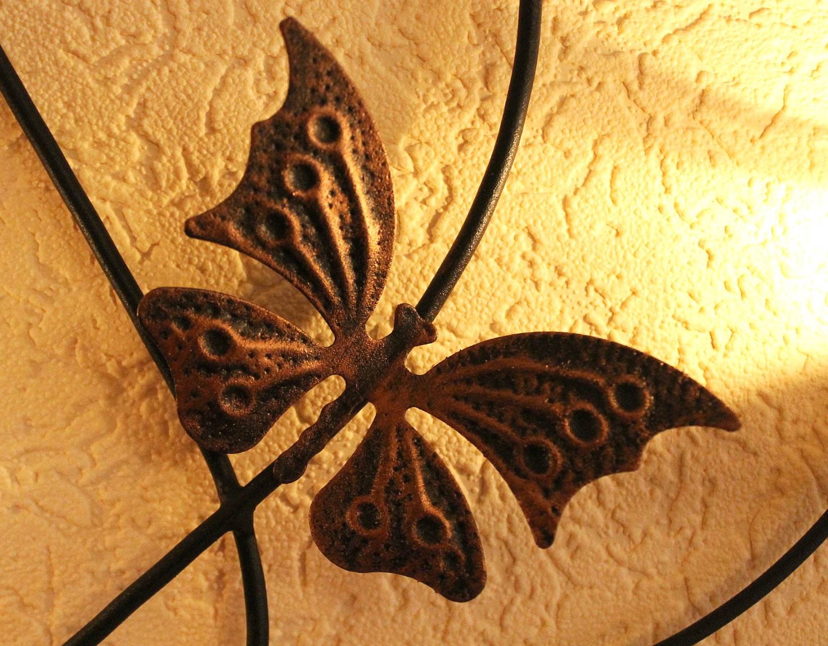 Portacandele A Doppio Cuore Da Parete - 65x40 Cm, In Metallo Verniciato Nero, Per 2 Candele - Foto 2