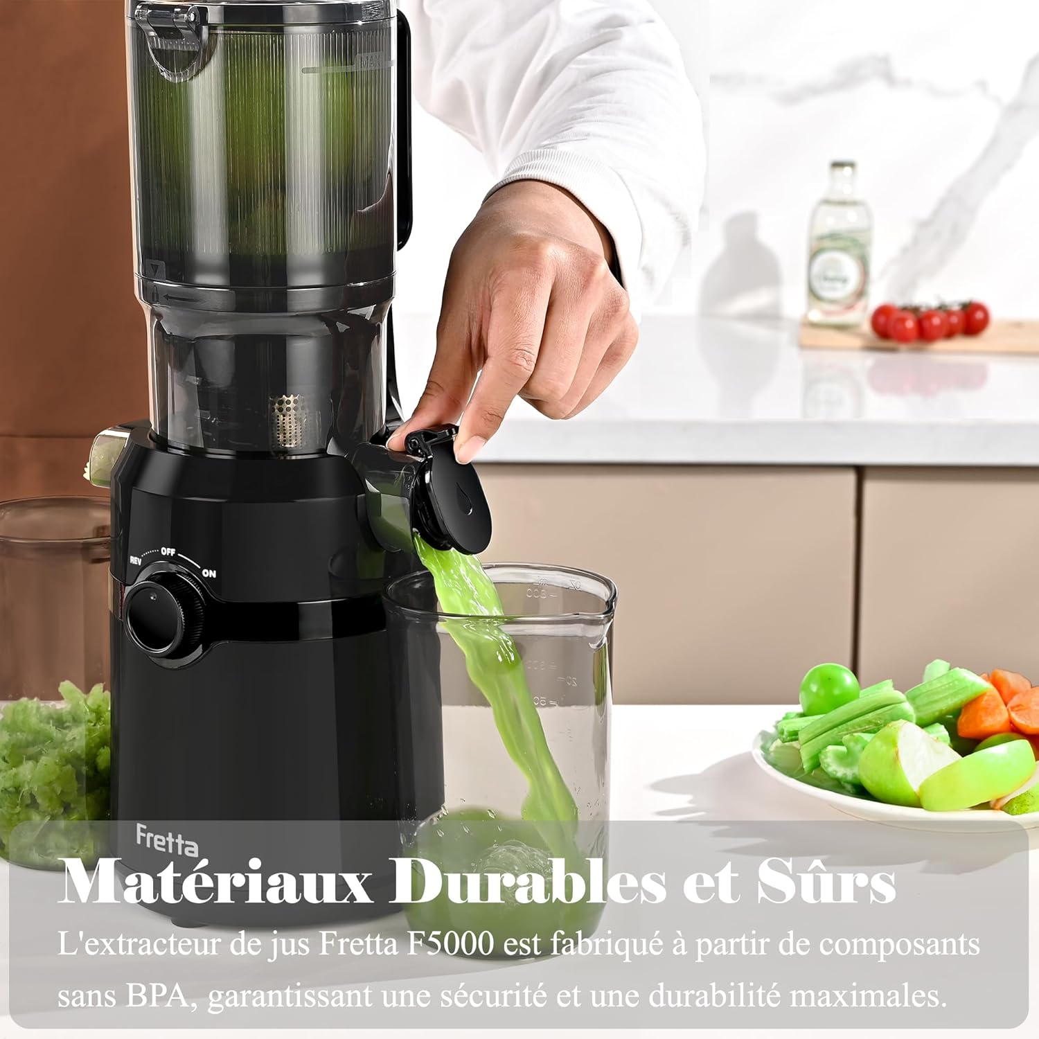 Extracteur de Jus, Fretta Extracteur de Jus de Fruits et Légumes Entiers, Grande Ouverture de 108mm Slow Juicer, 1L Capacité, Pression à Froid, Facile à Nettoyer, Sans BPA, 200W(Noir Mat) — vue 3