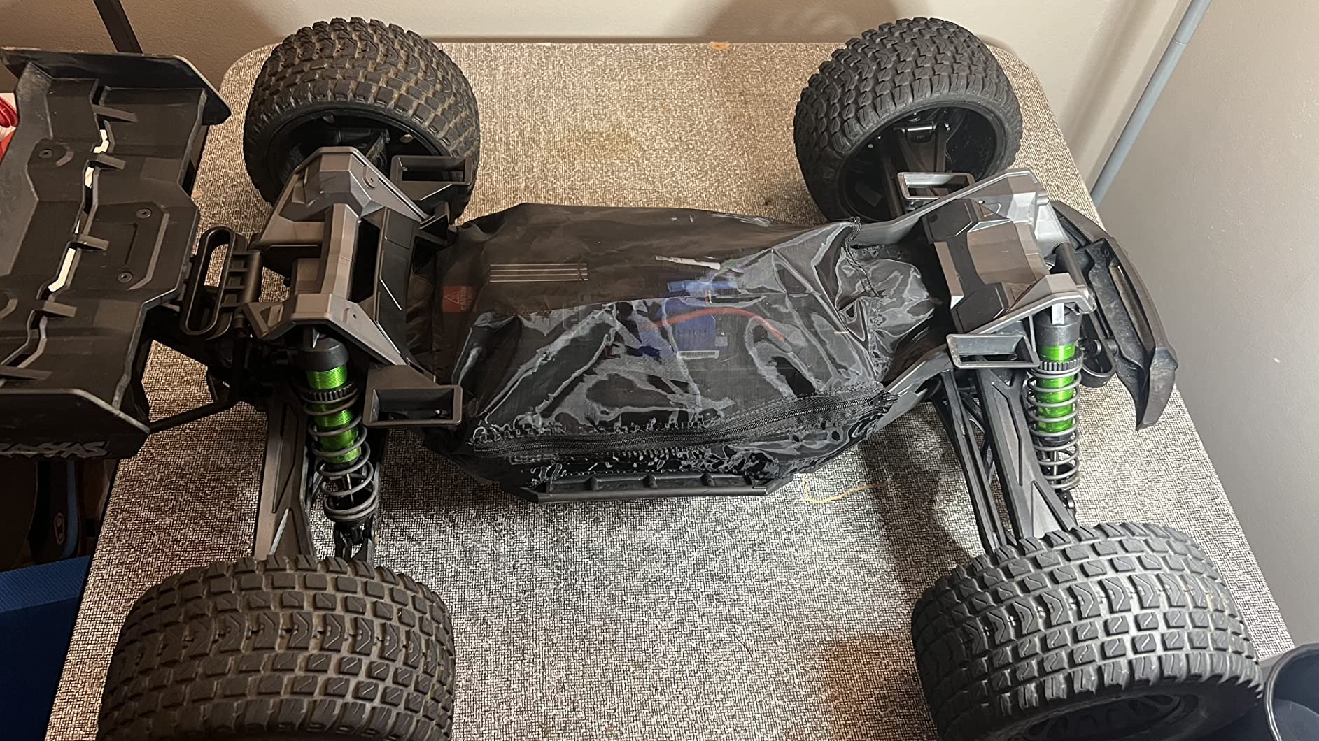 Chassis Guard Dirt Cover Resist Dust Snow Rocks Leaves Mud Sands for Traxxas 1/6 XRT Monster Truck #78086-4