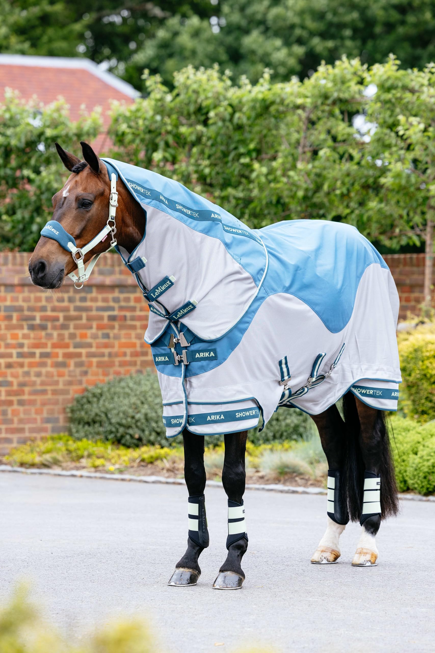 LeMieux Arika Camo Shower-Tek Fly Rug - Equestrian Horse Turnout Waterproof Fly Rug - WaterReactive Camo Print - Detachable Neck - Jungle - 7ft3