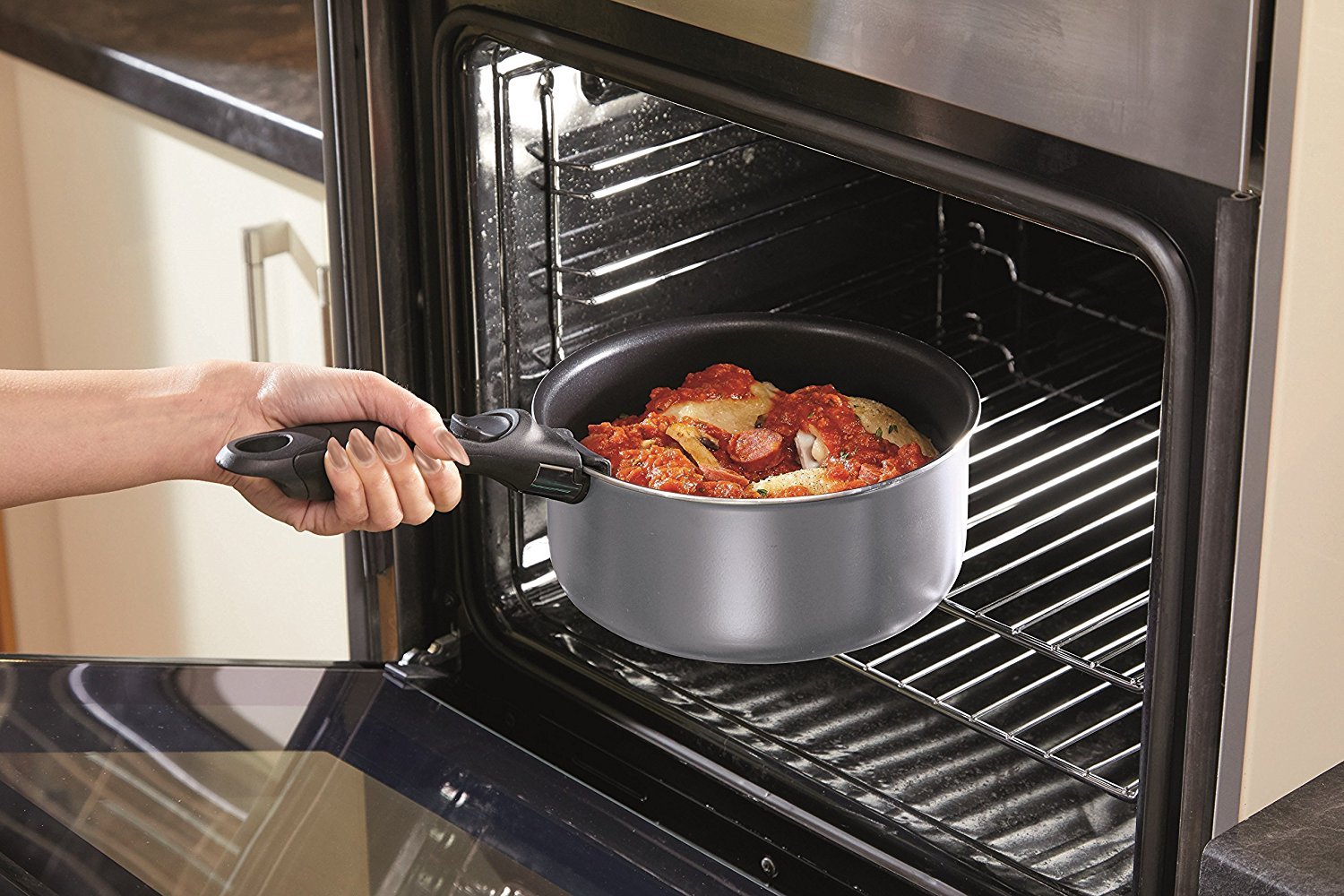 MasterClass Set di Casseruole con Manico Rimovibile e Coperchio Universale Adatto a Induzione Antiaderente, Alluminio, Grigio, 5 Pezzi