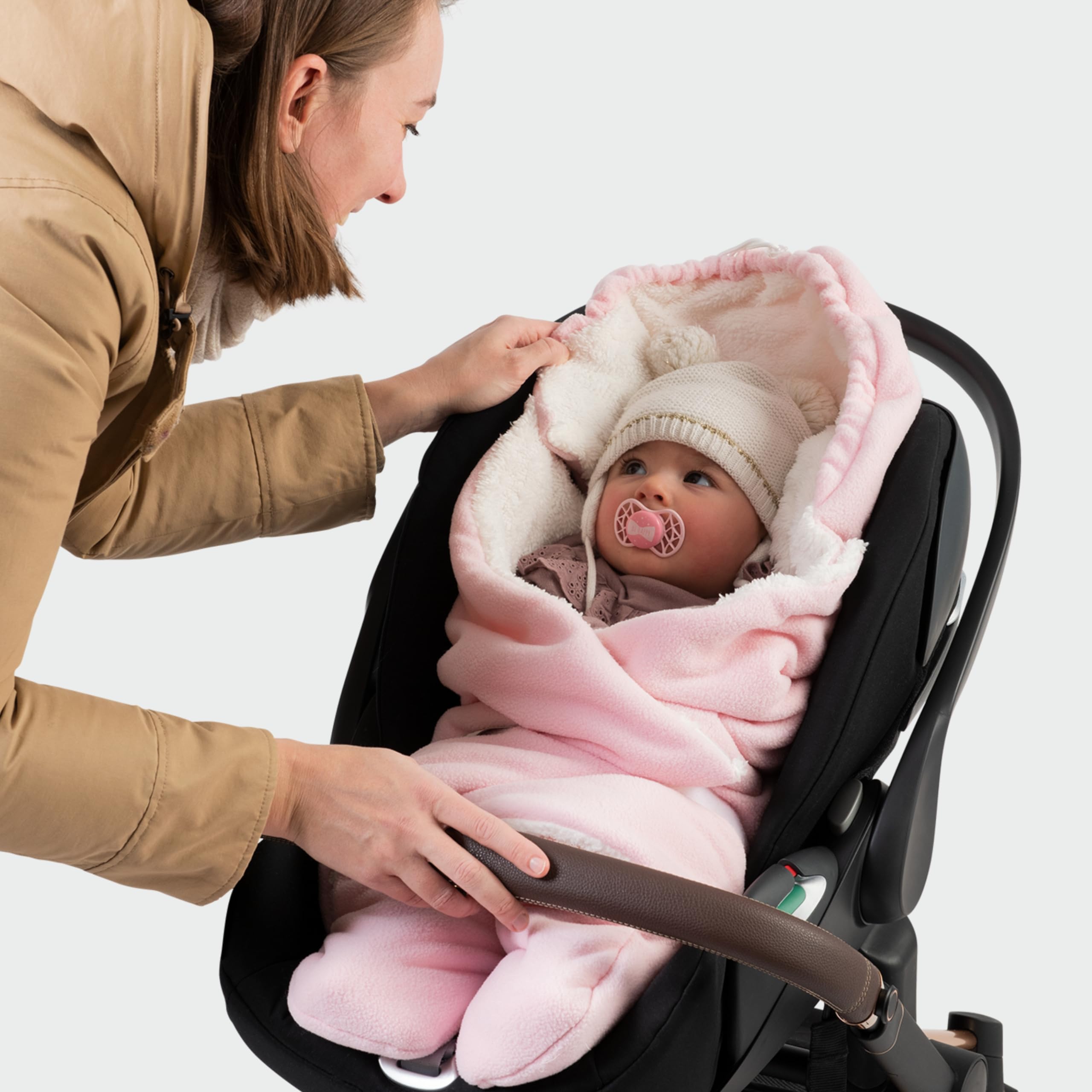 Nuvita 9100 Cuddle | Chancelière universelle pour poussette avec capuche réglable | Parfait de 0 à 10 mois (80 cm) | Résistant aux températures jusqu'à 8°C, à l'eau et au vent | Noir/Gris