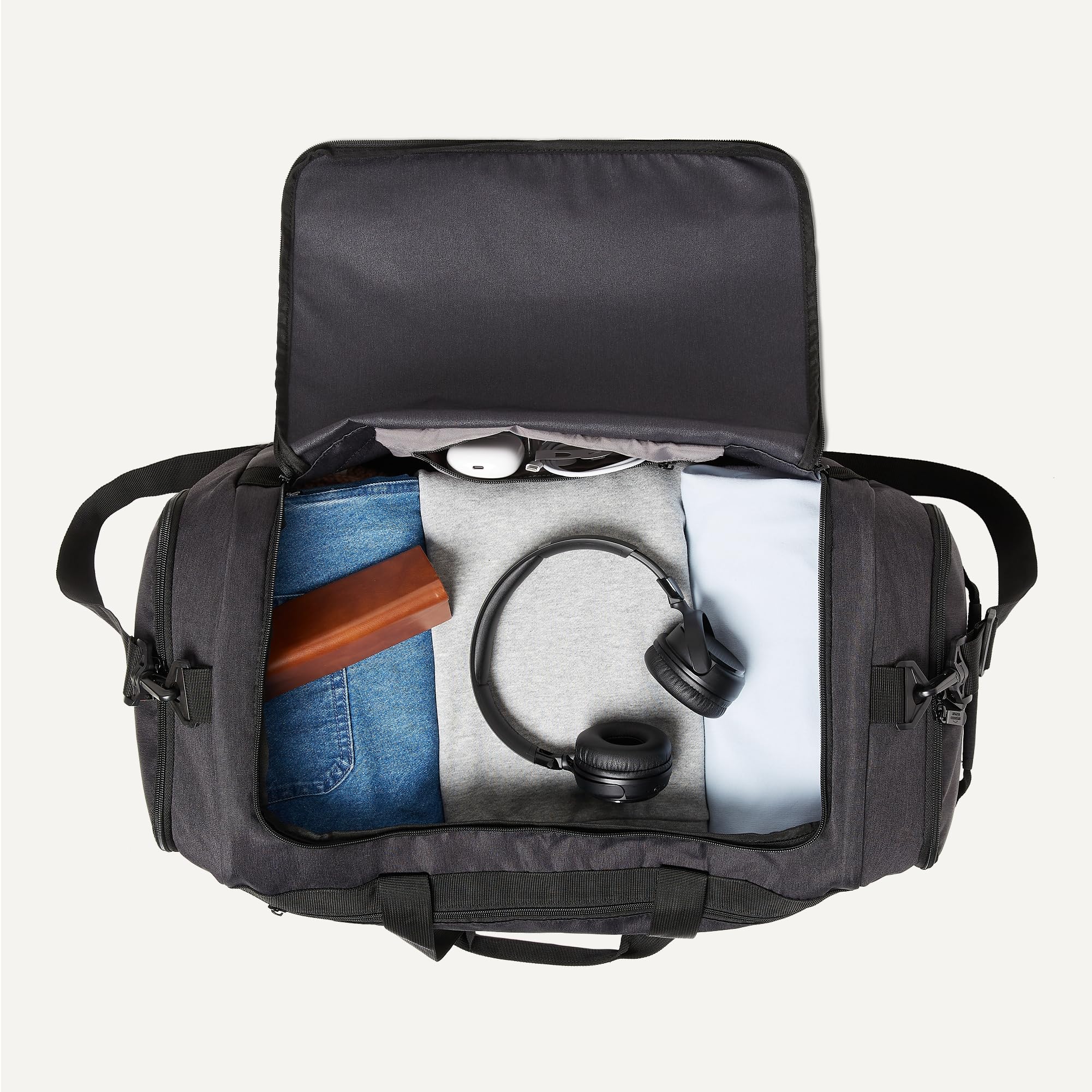 Amazon Essentials - Borsone leggero con tasca impermeabile e scomparto per le scarpe, 63.5 cm, Nero