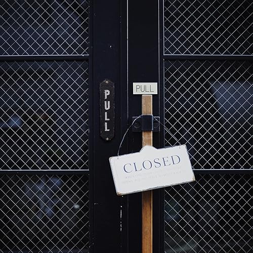 Miniatura 5 de NIKKY HOME Letrero de puerta de metal de hierro fundido, letreros verticales para tienda, hogar, cafeterías, tiendas, negocios, oficina, granja,