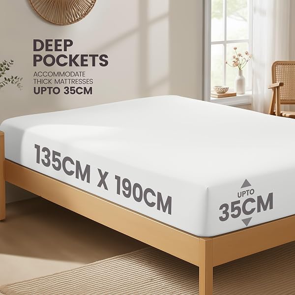 Utopia Bedding Fitted Sheet Double, White - Deep Pocket 14 inch (35 cm) - Easy Care - Soft Brushed Polyster - Microfibre Fabric - Shrinkage and Fade Resistant - Bottom Sheet - 1