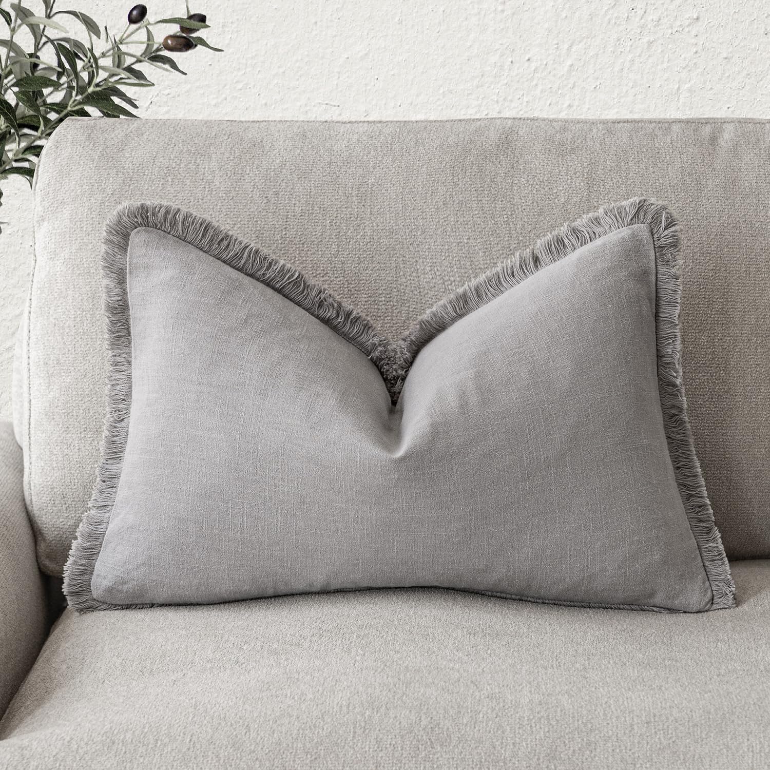 Foindtower Decorative Linen Fringe Lumbar Throw Pillow Covers Cozy Boho Farmhouse Cushion Cover with Tassel Accent Pillowcase for Sofa Bed Living Room Home Decor, 12×20 Inch, 1PC,Light Rustic Gray