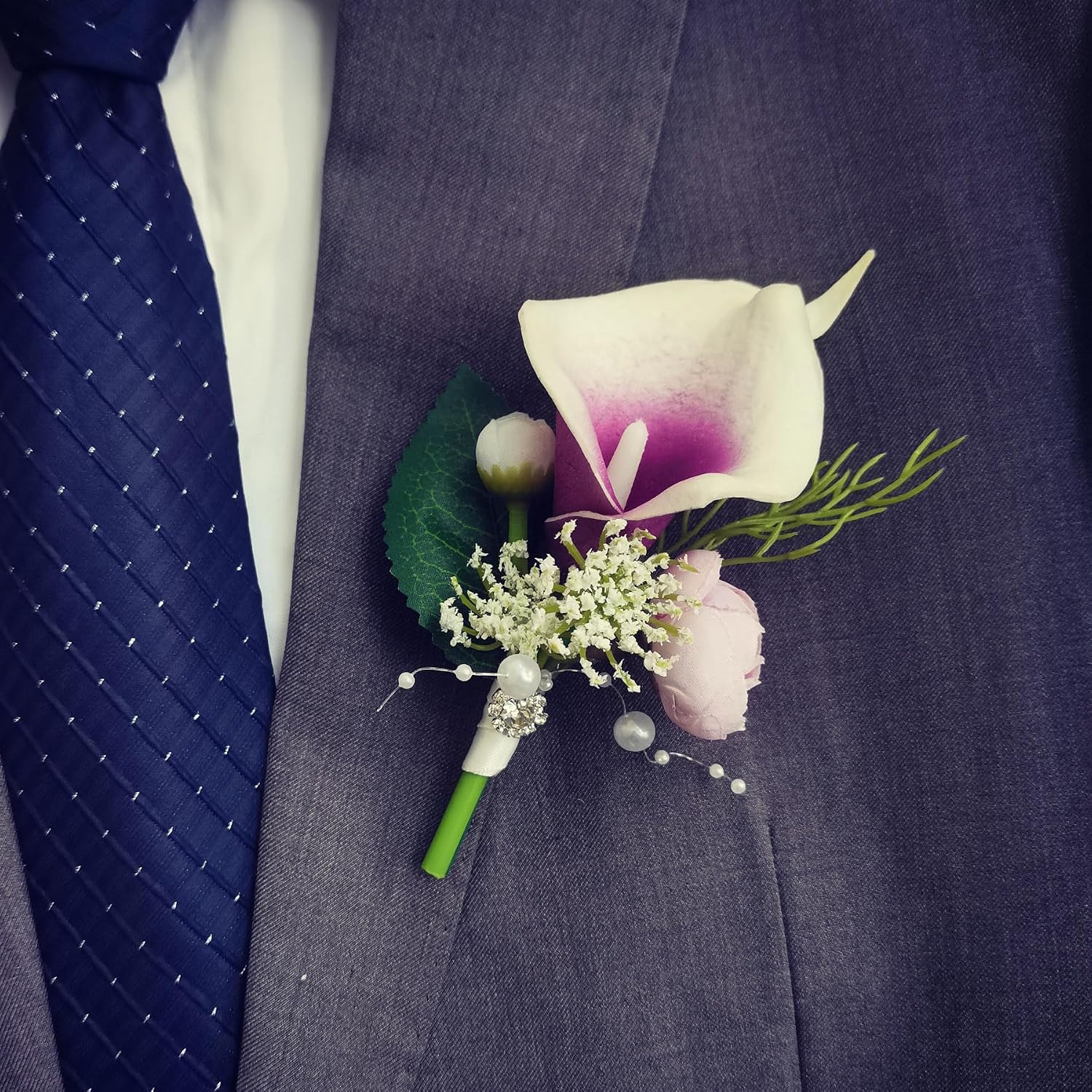 YIFUwedding calla lily wrist flower,Set of 6, bridesmaid wedding party wrist flower,Bridal flower used for dance parties，Groom and groomsman, corsage，Boutonniere (purple 3 Corsage 3 Wrist flower)